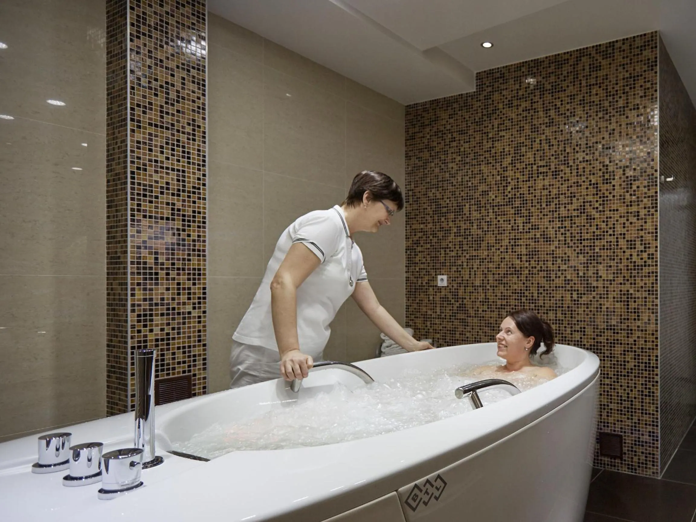 Hot Spring Bath in Spa Hotel Iris