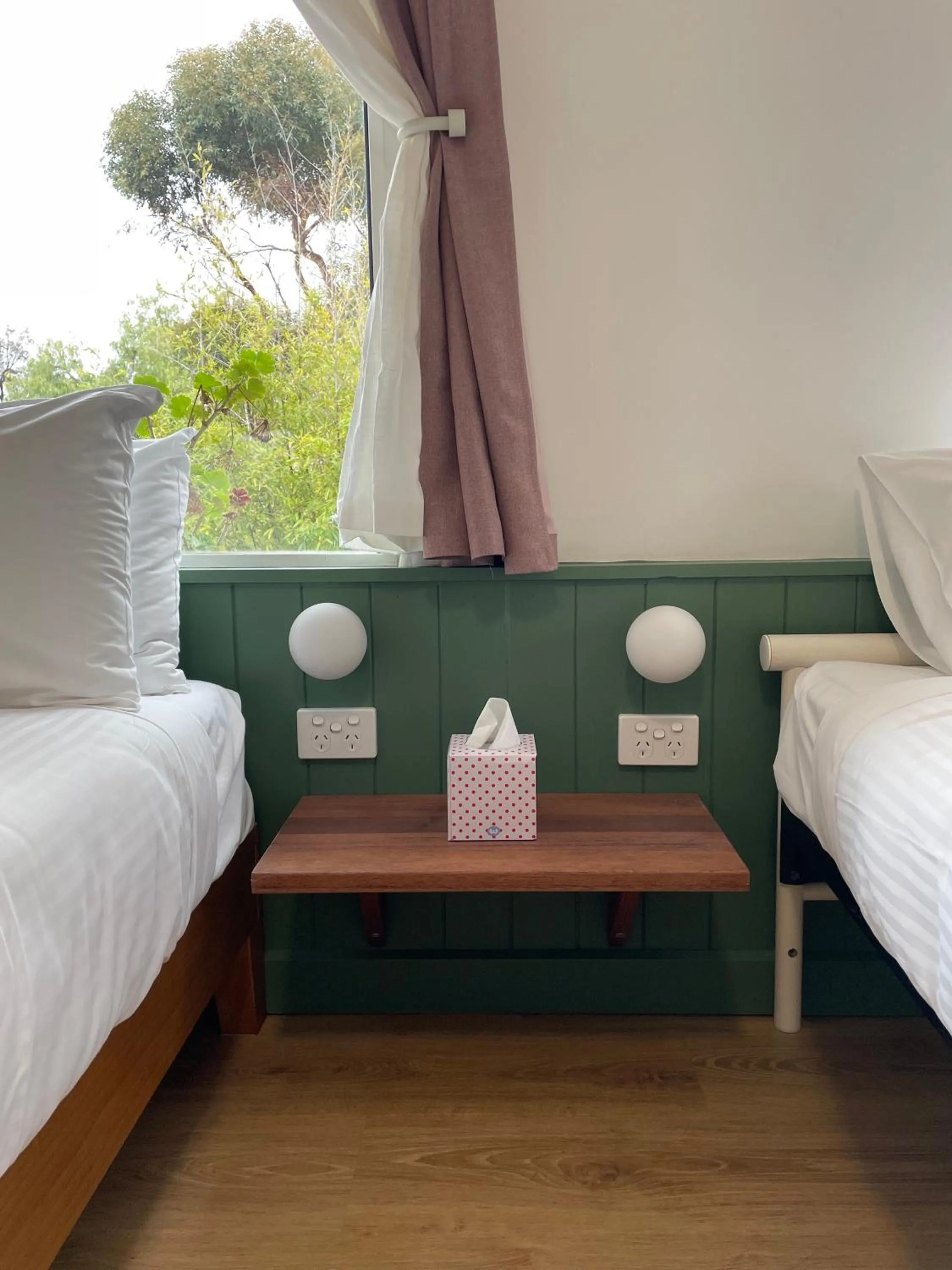 Bed in The Albion Motel Castlemaine