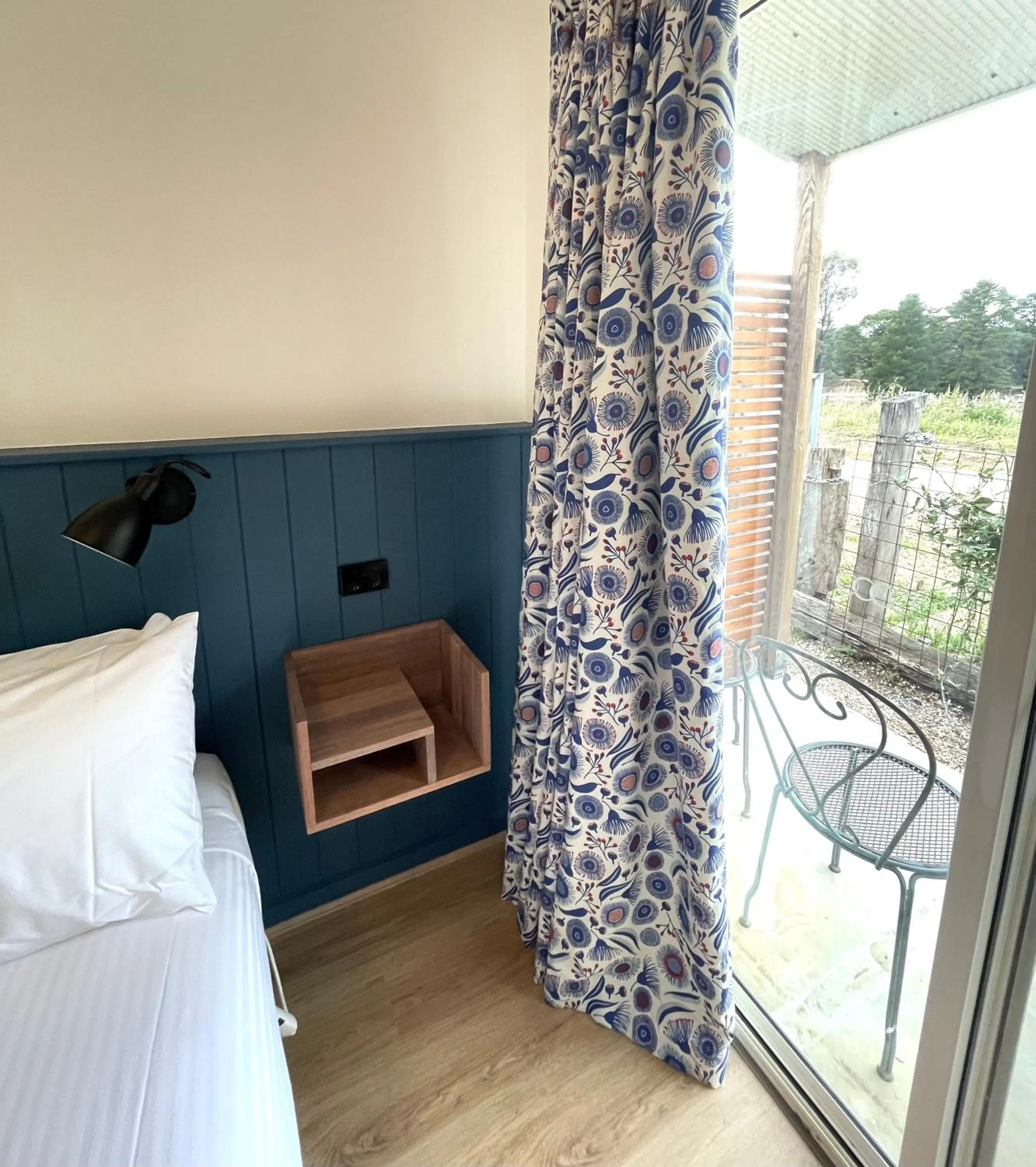 Bed in The Albion Motel Castlemaine