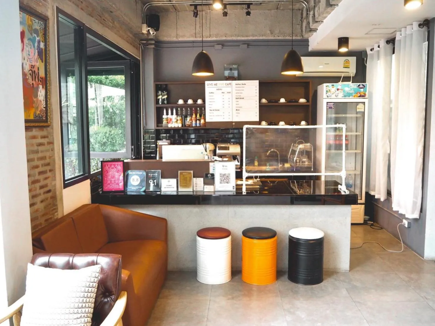 Lobby or reception in Give Me 5 Hostel