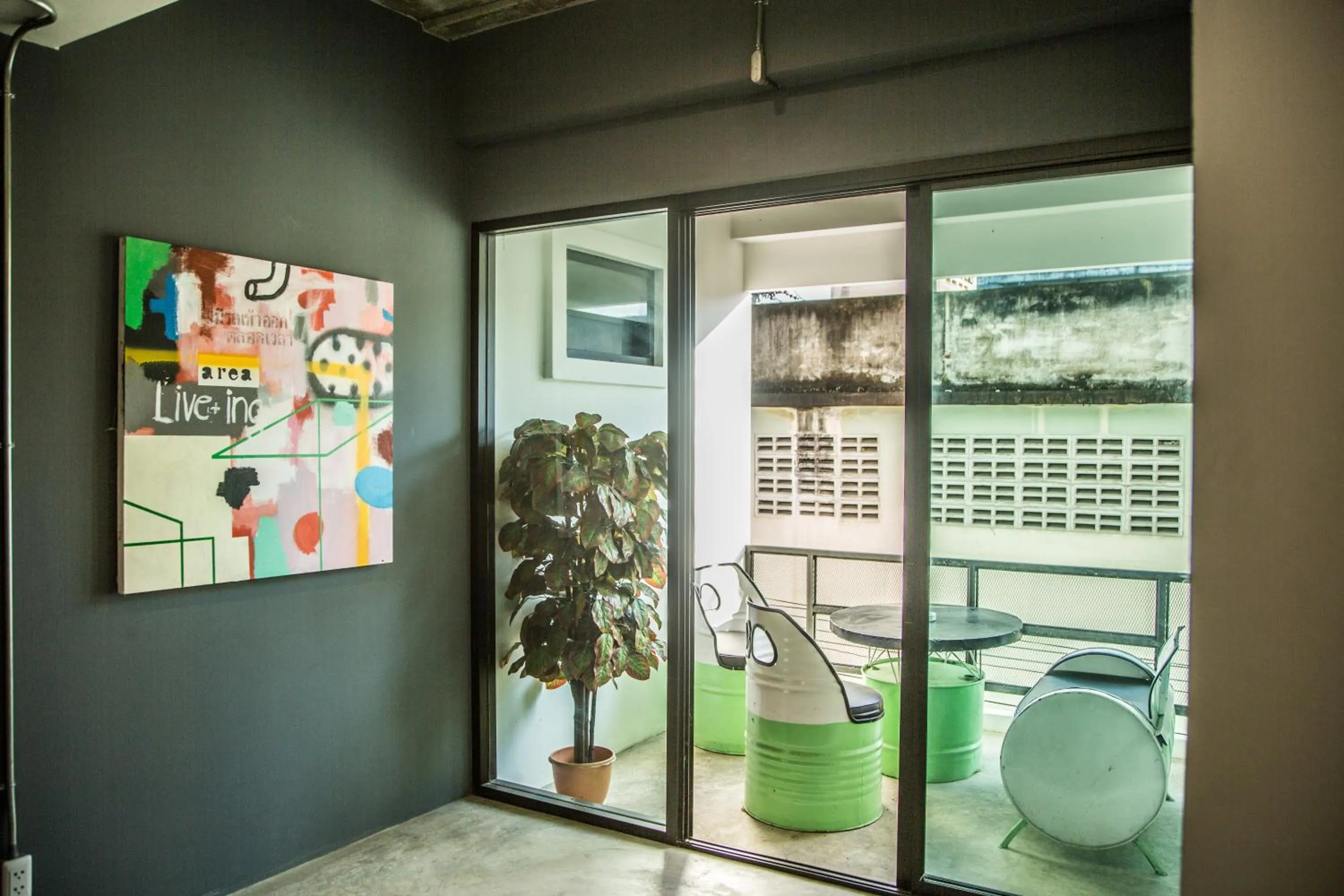 Decorative detail in Give Me 5 Hostel