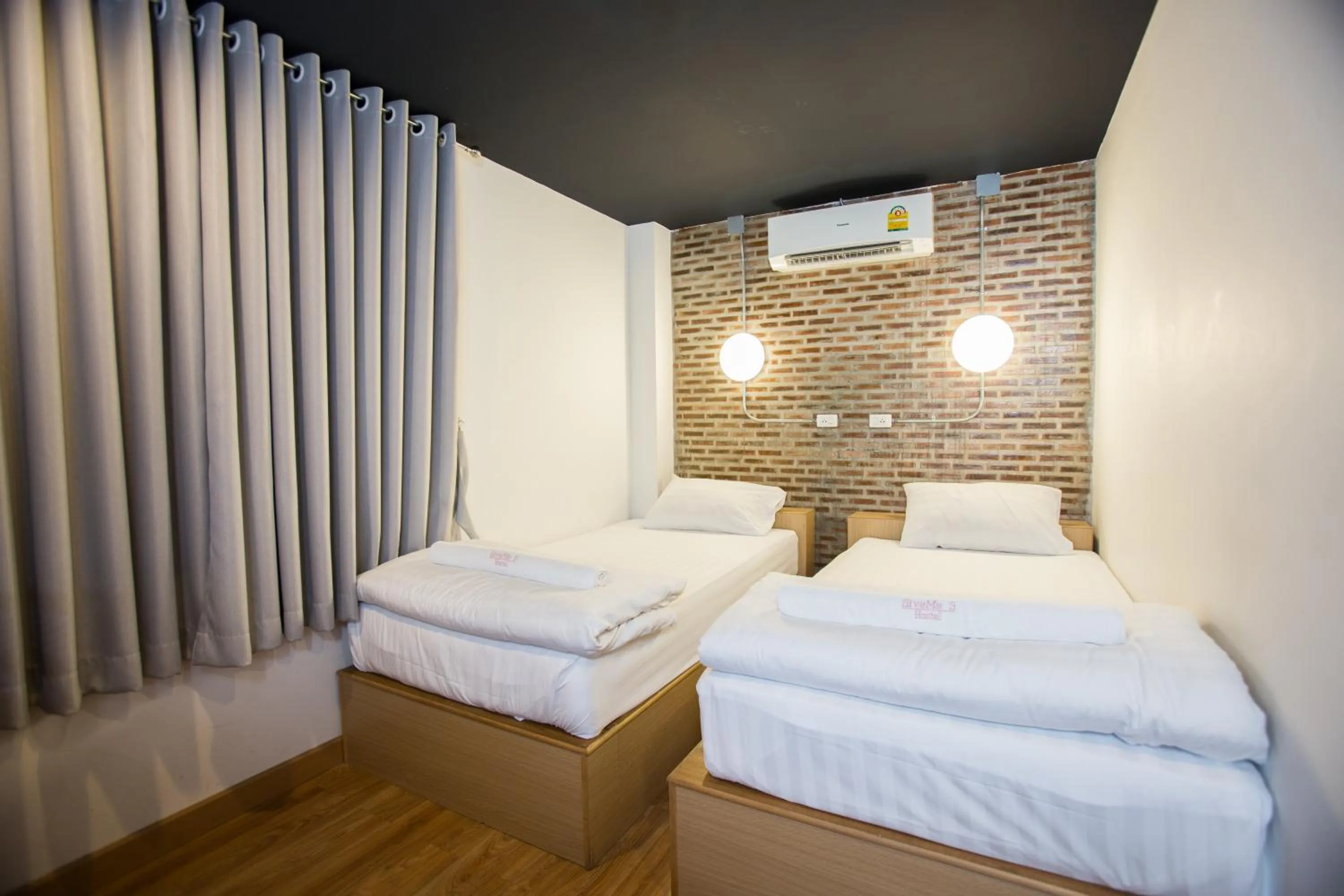 Bedroom in Give Me 5 Hostel