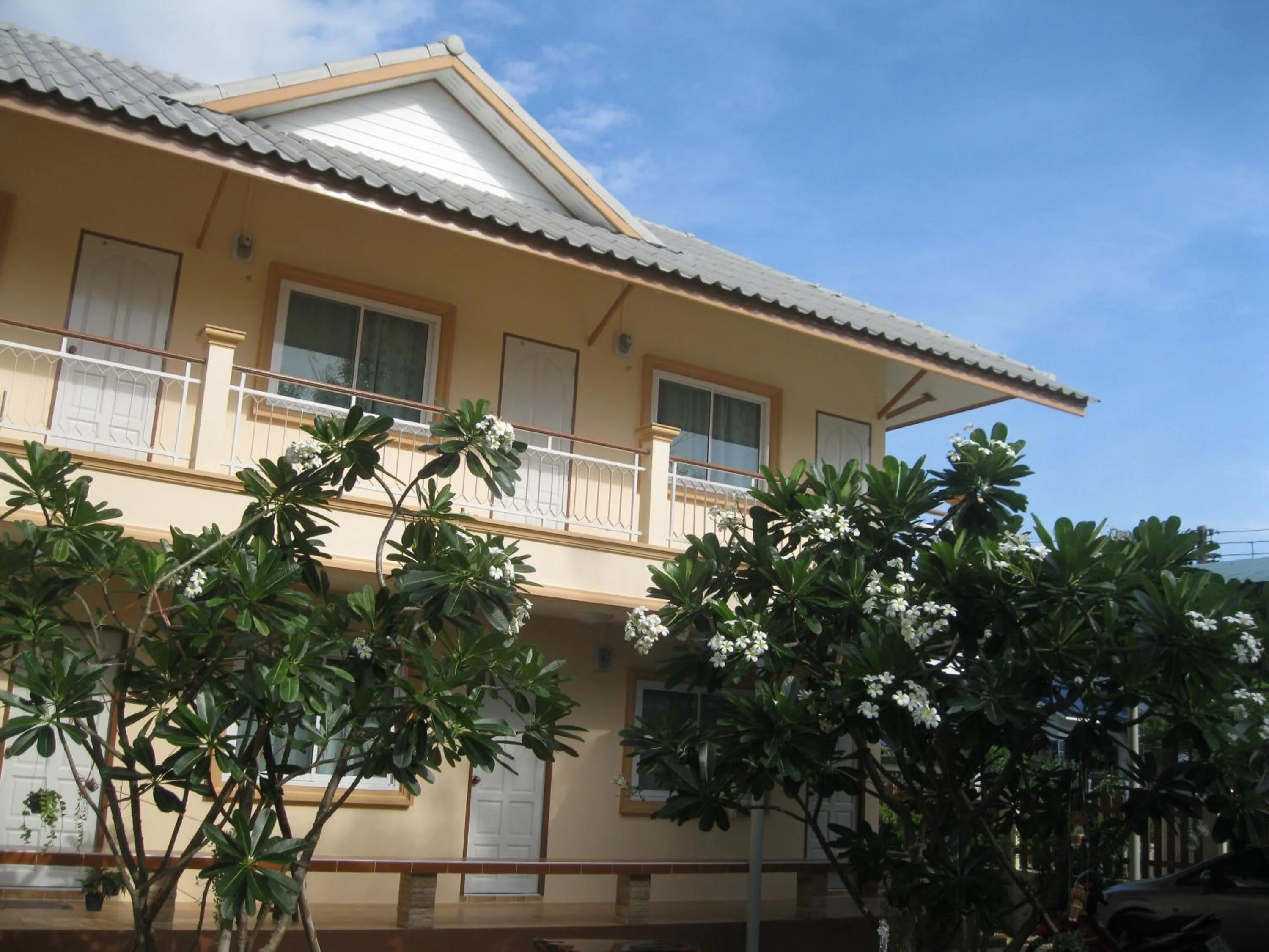 Facade/entrance in 2N Guesthouse