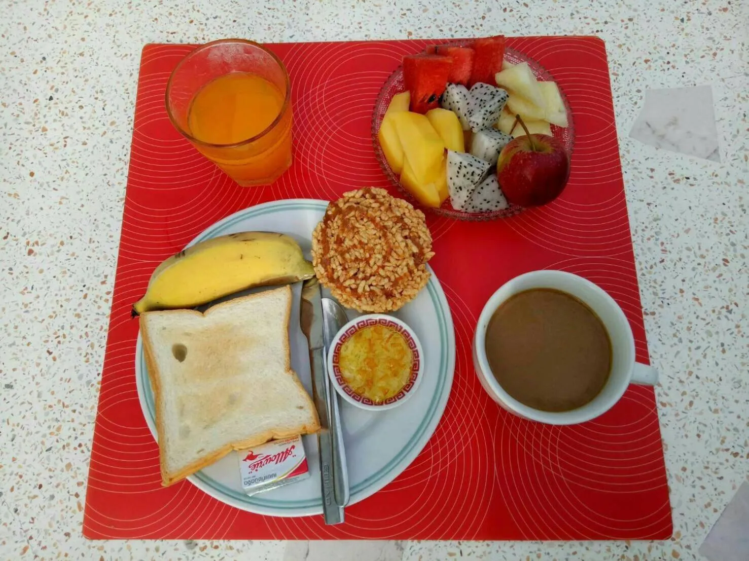 Food and drinks in 2N Guesthouse