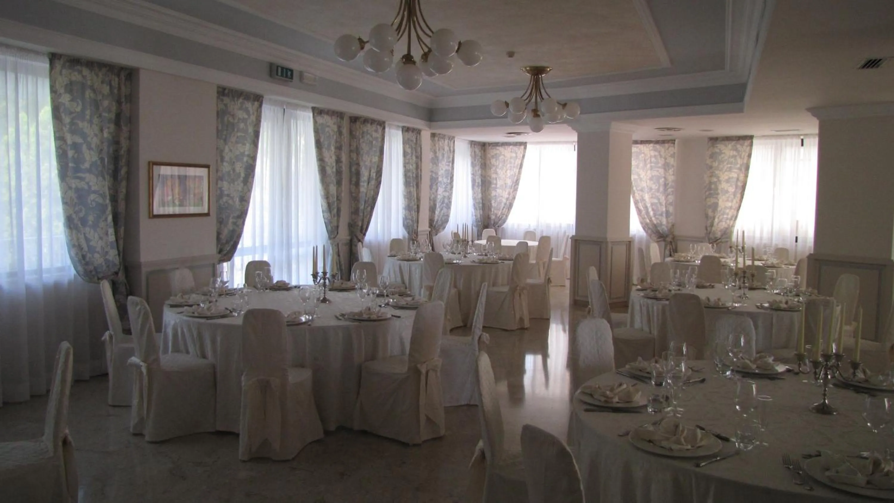 Restaurant/places to eat in Hotel Lanterna