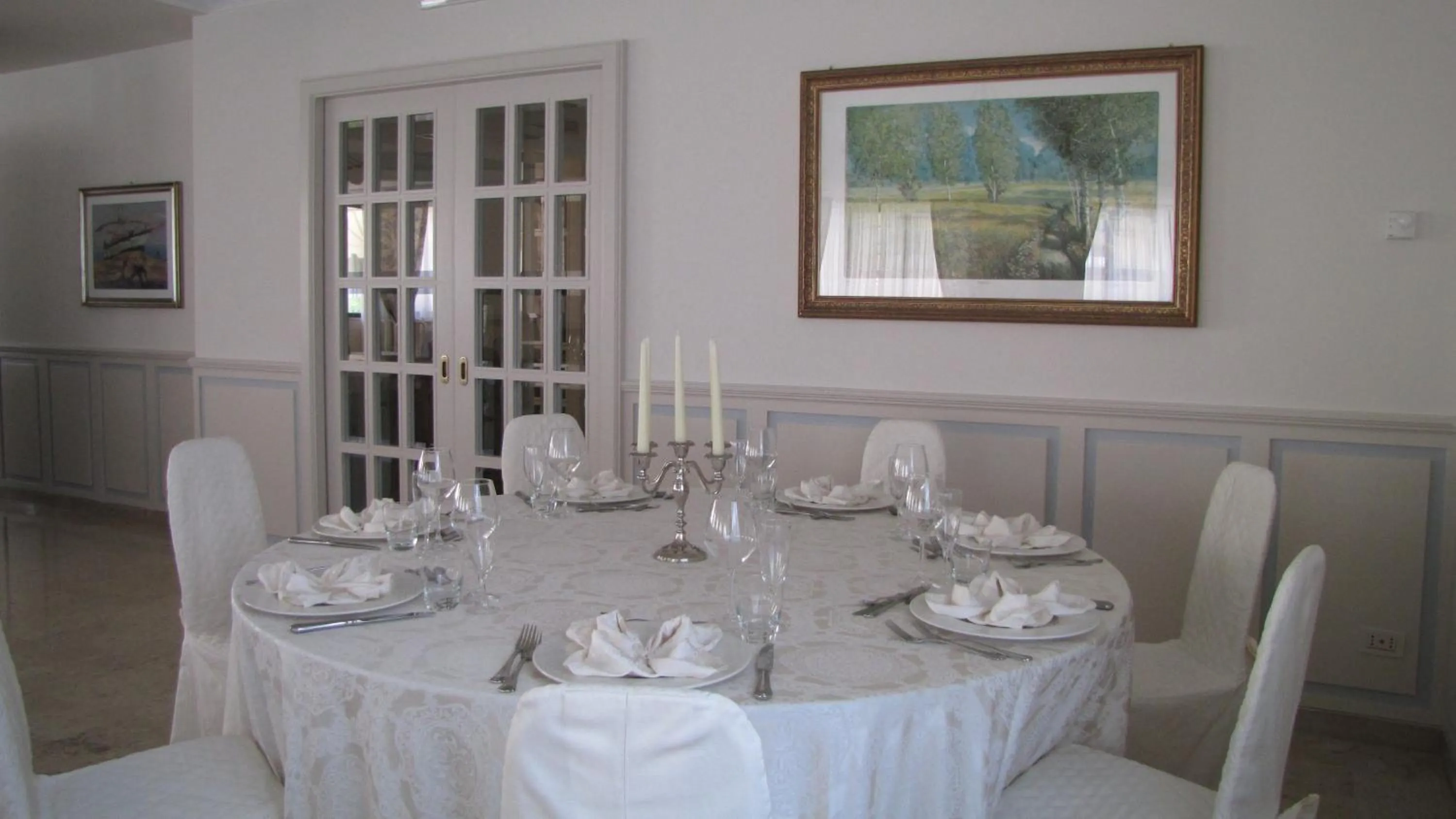 Restaurant/places to eat in Hotel Lanterna