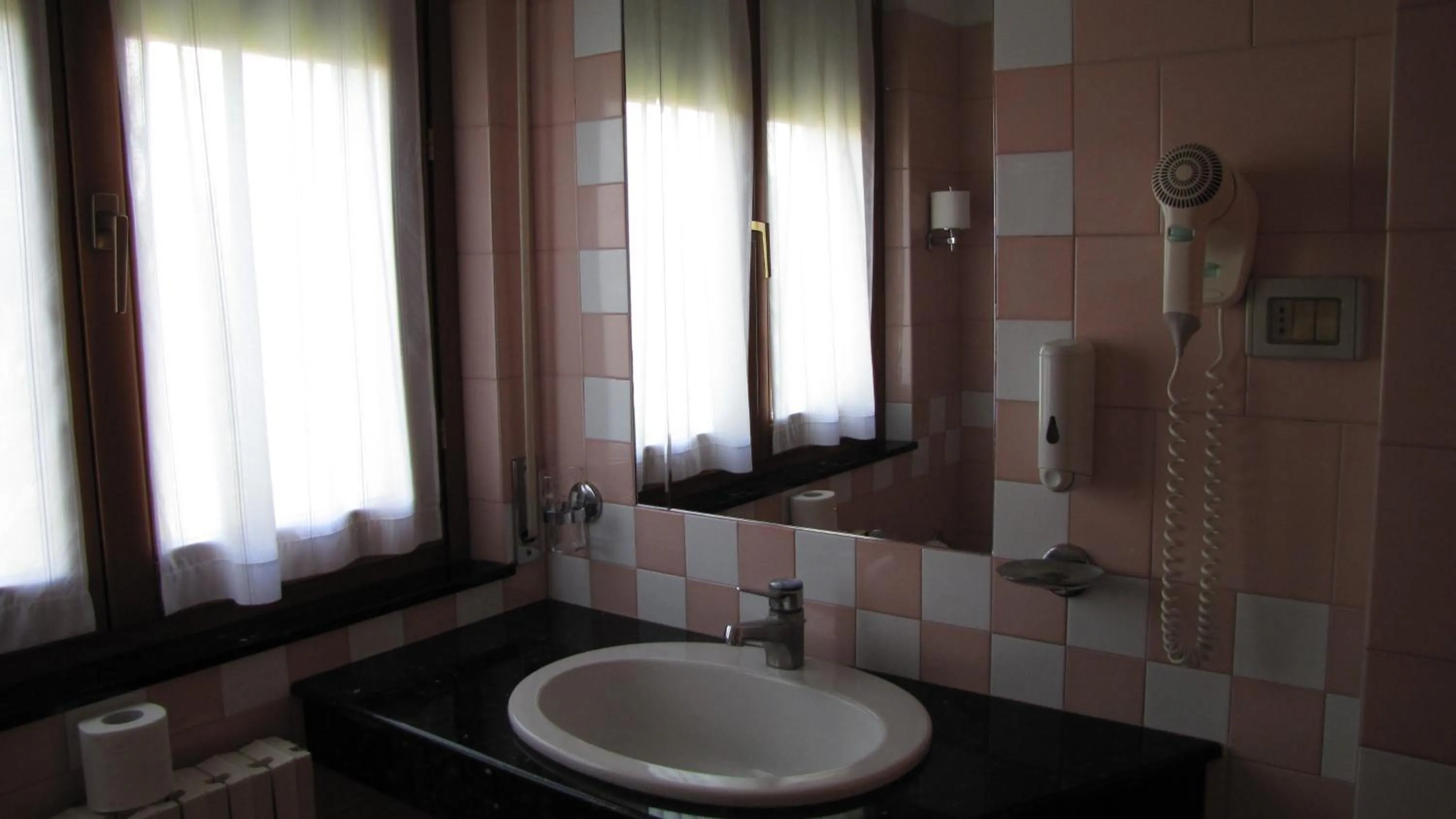 Bathroom in Hotel Lanterna