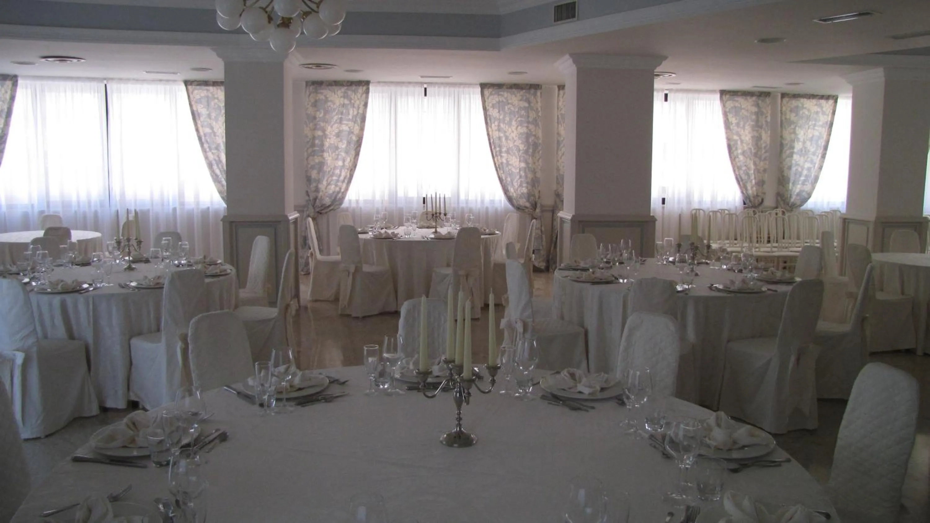 Restaurant/places to eat in Hotel Lanterna