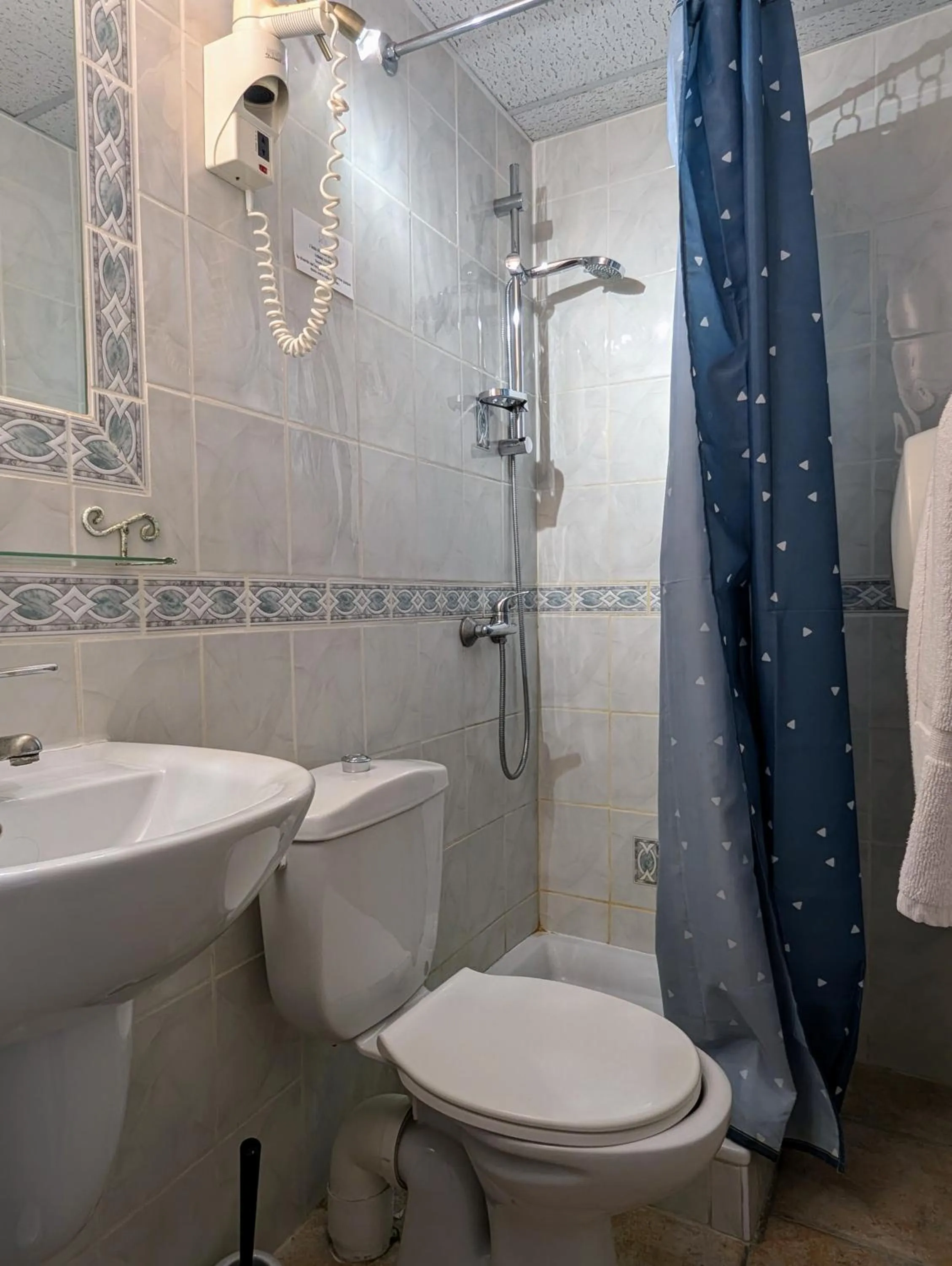 Bathroom in L'Aiguebelle