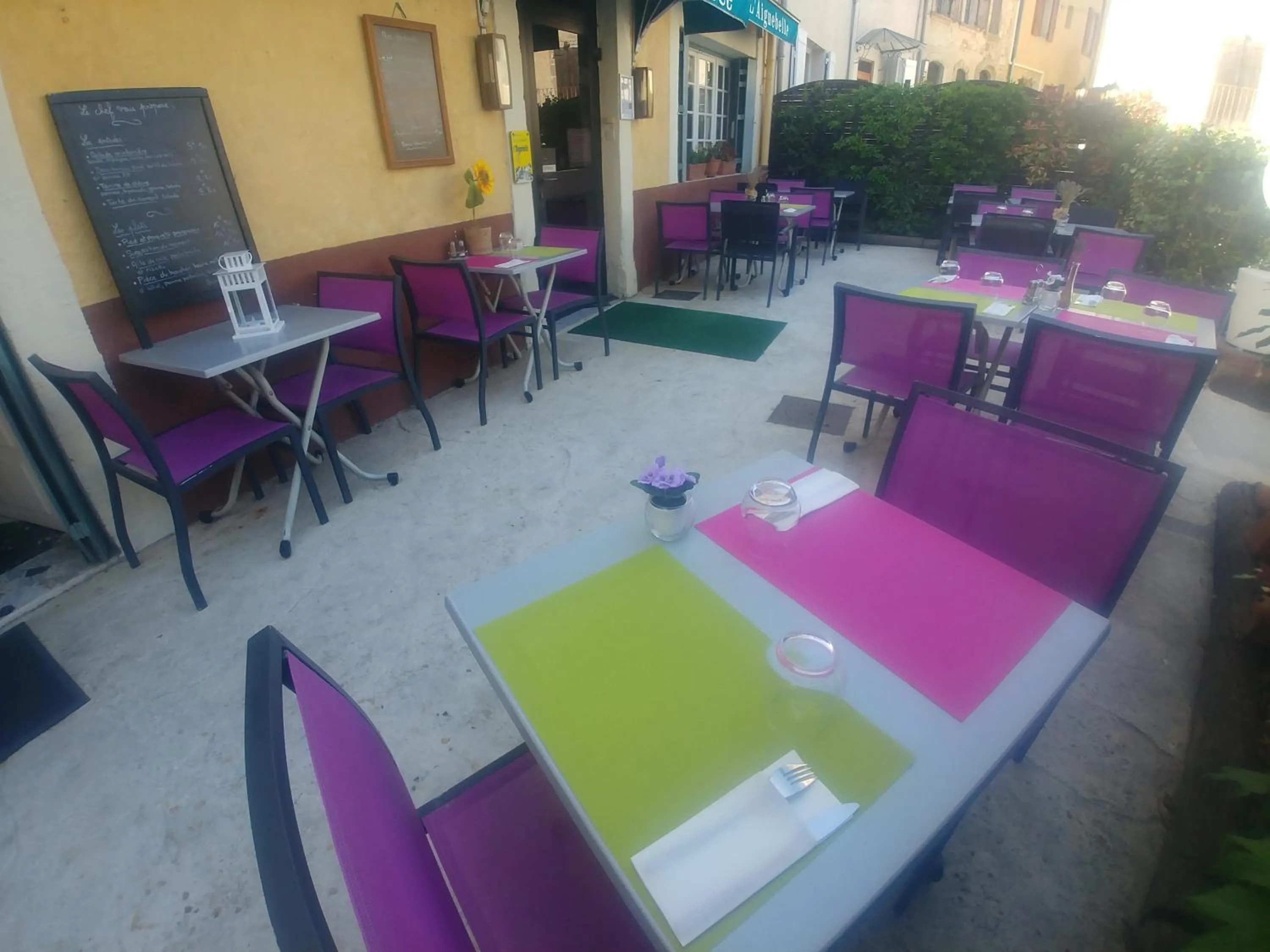 Patio in L'Aiguebelle