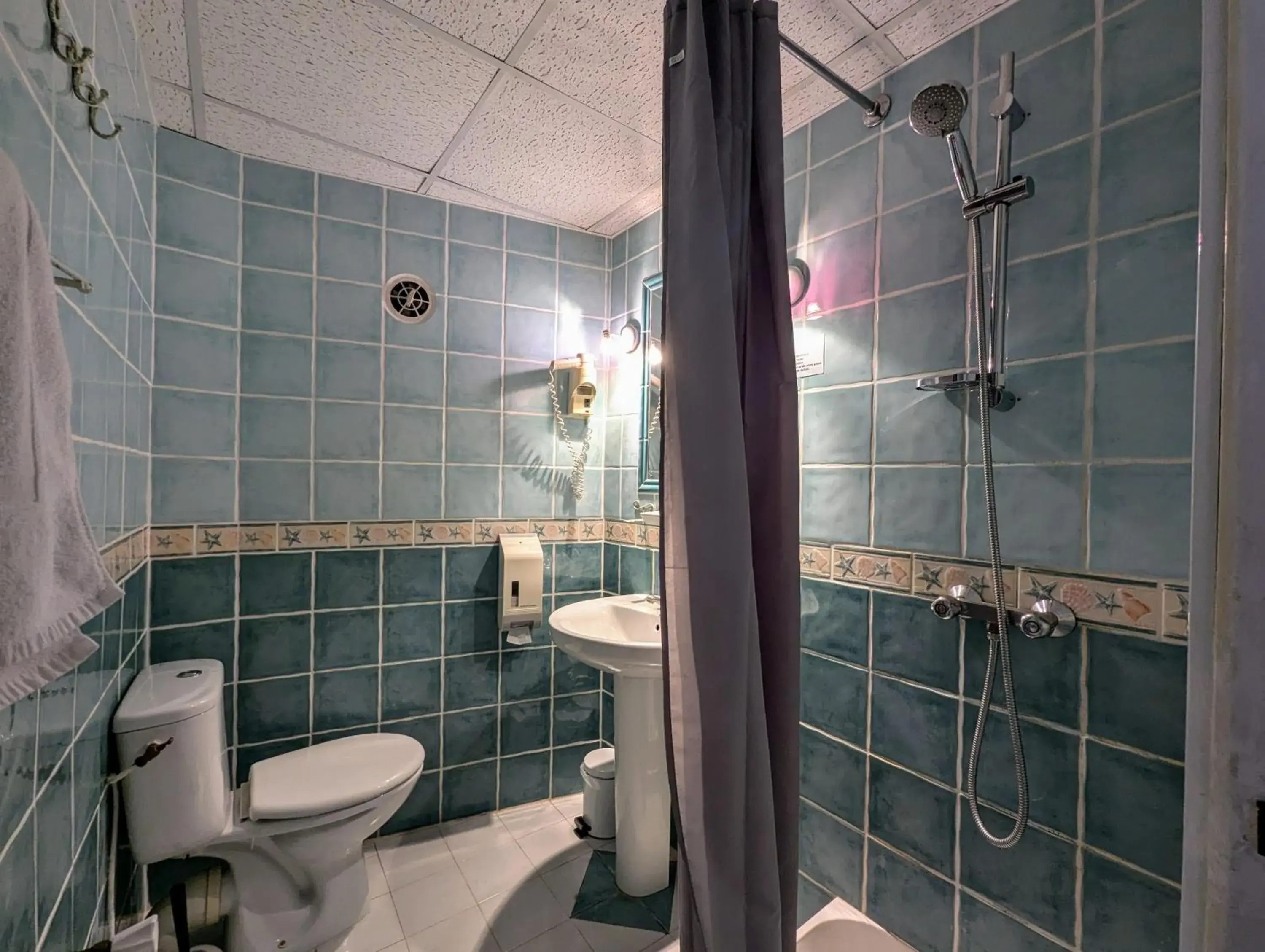 Standard Twin Room in L'Aiguebelle Standard Twin Room in L'Aiguebelle