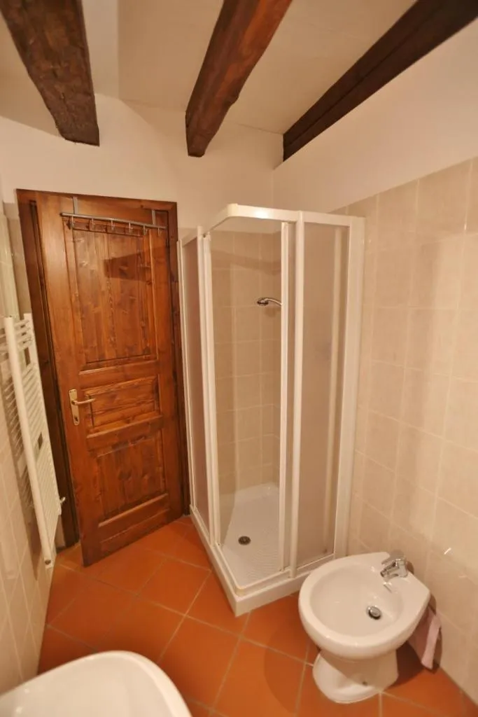 Bathroom in Casa Cannobio