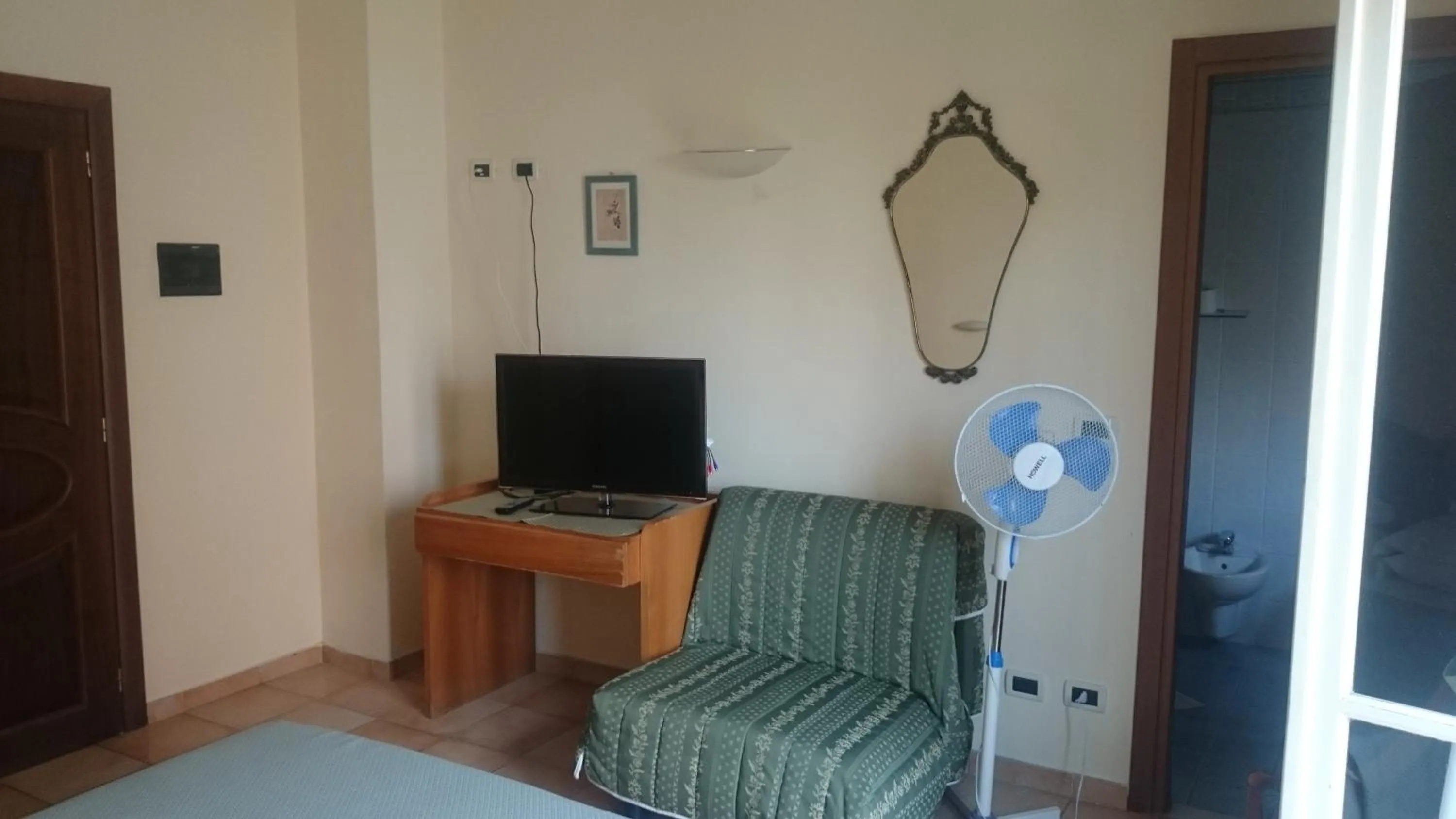 Bedroom in Hotel Pescetto