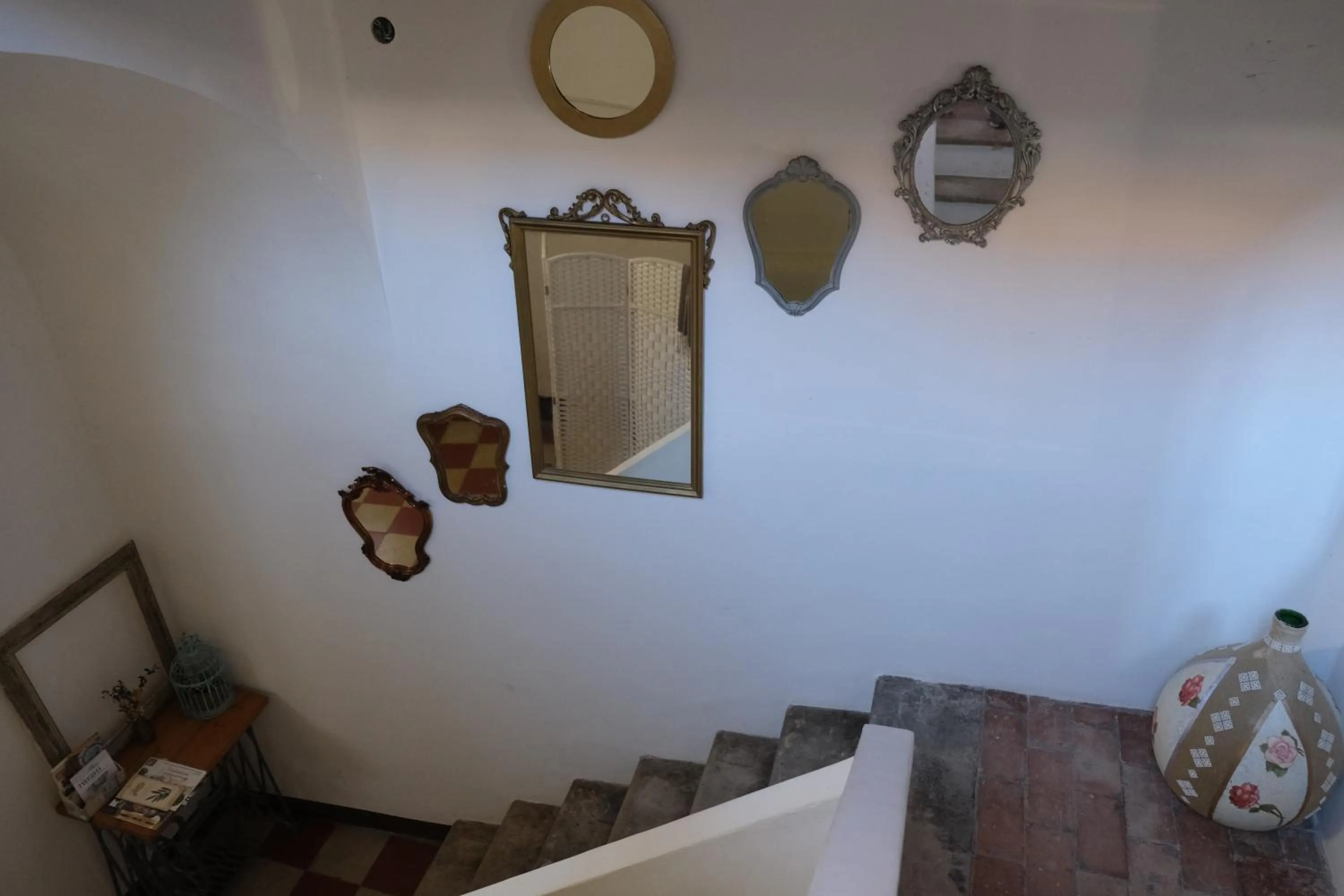 furniture in Dimora Amina