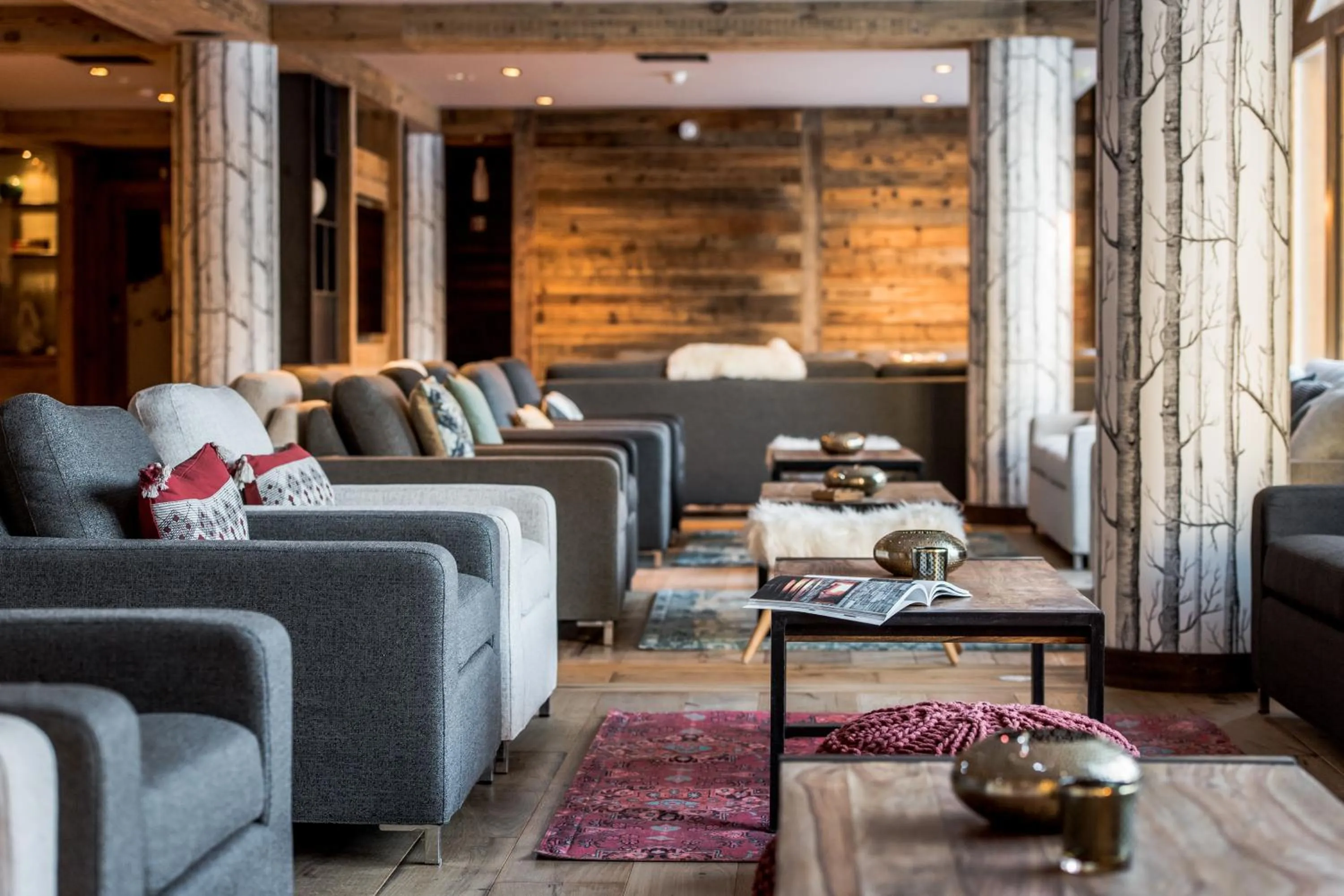 Communal lounge/ TV room in Chalet Skadi - Village Montana