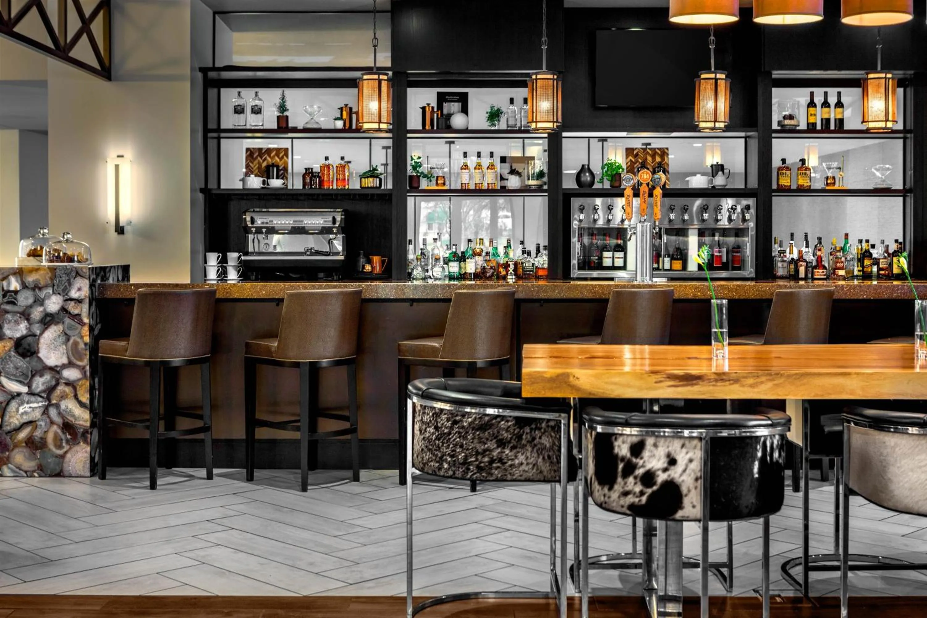 Restaurant/places to eat in Sheraton Austin Georgetown Hotel & Conference Center