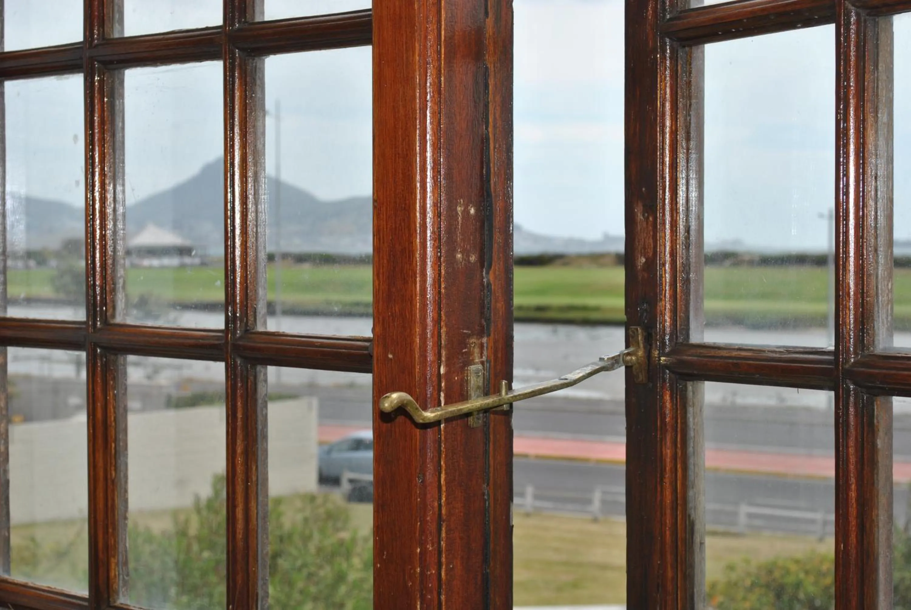 Mountain view in Cotswold House