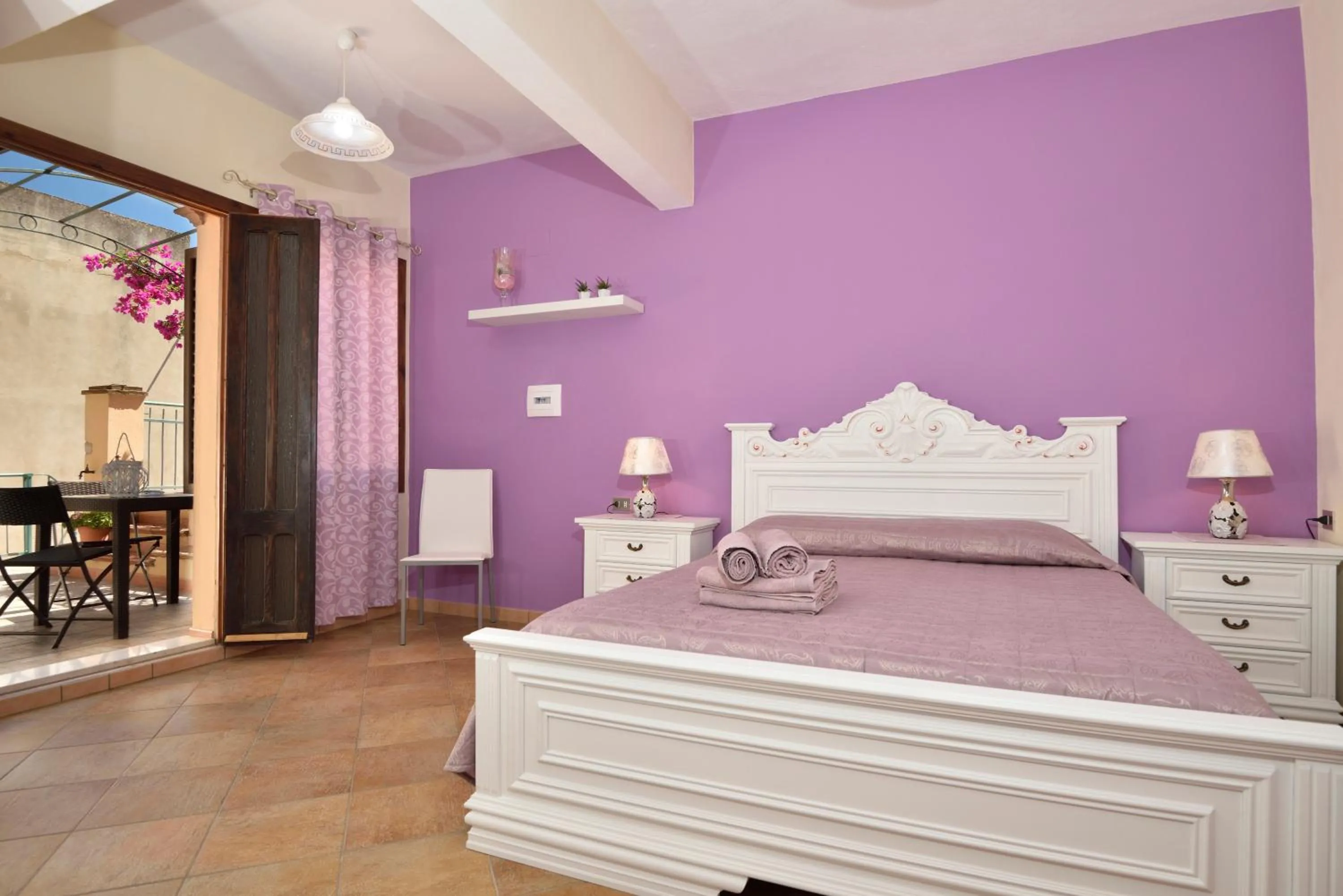 Bed in B&B Issicoro