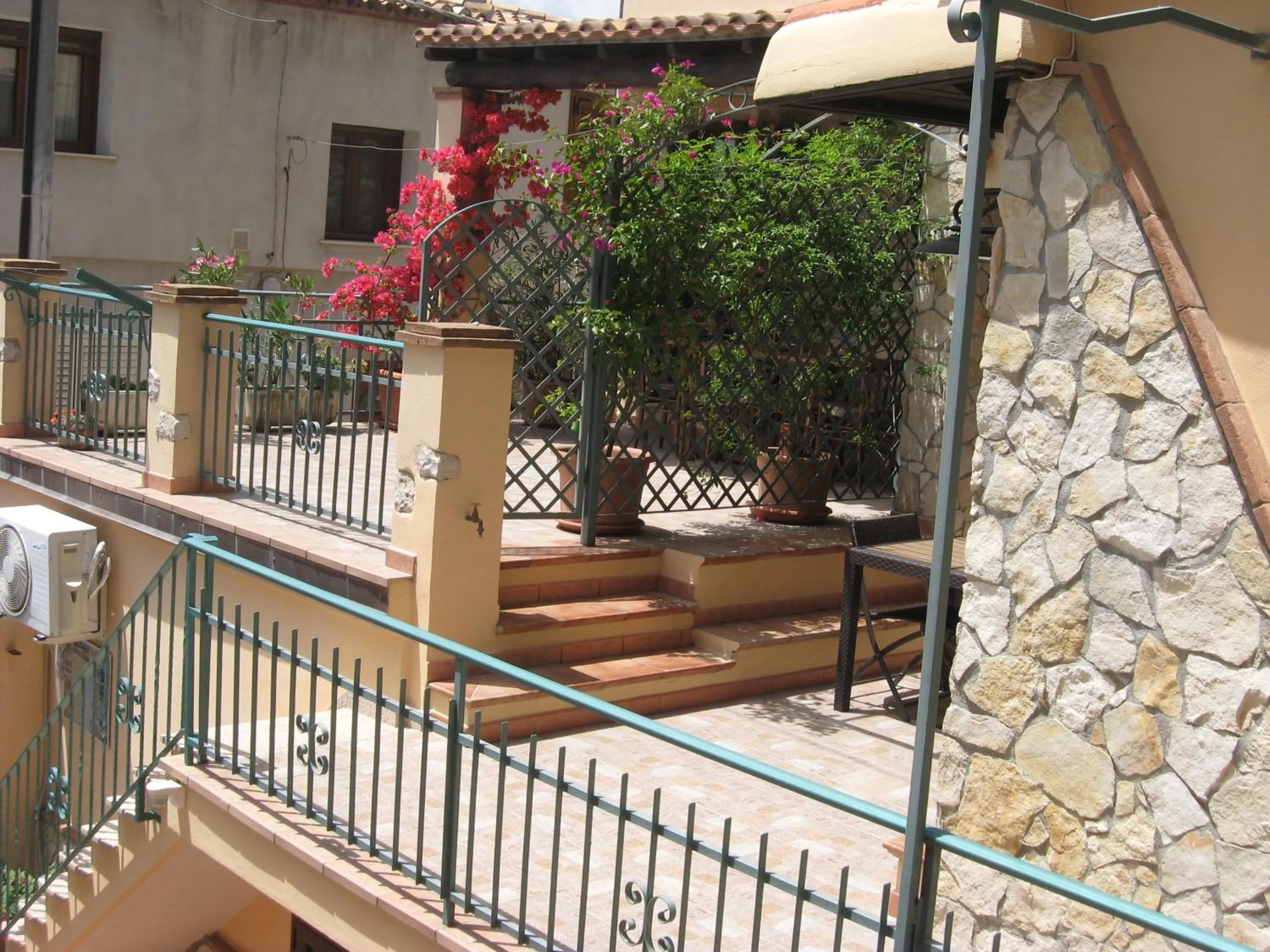 Property building in B&B Issicoro