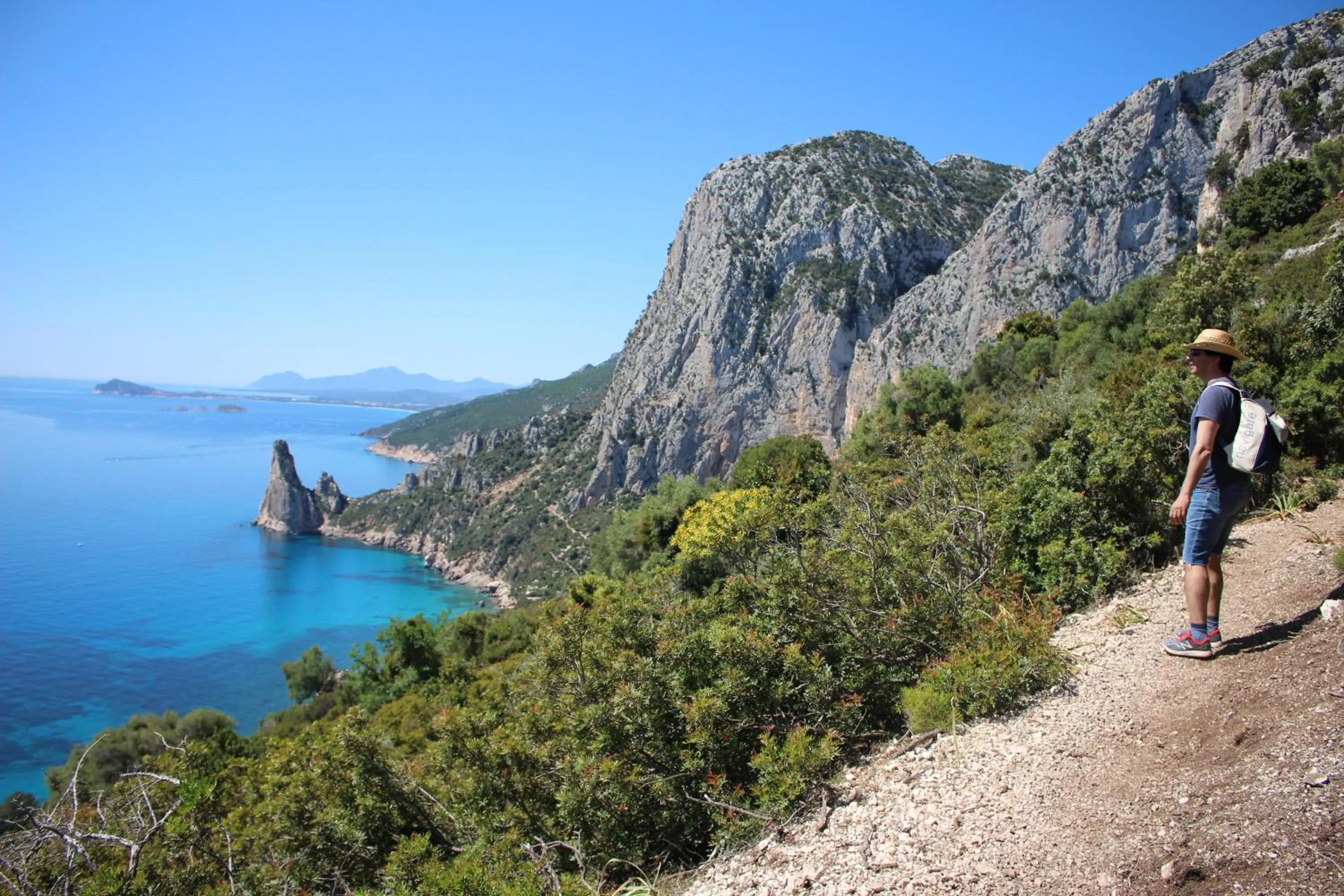 Hiking in B&B Issicoro