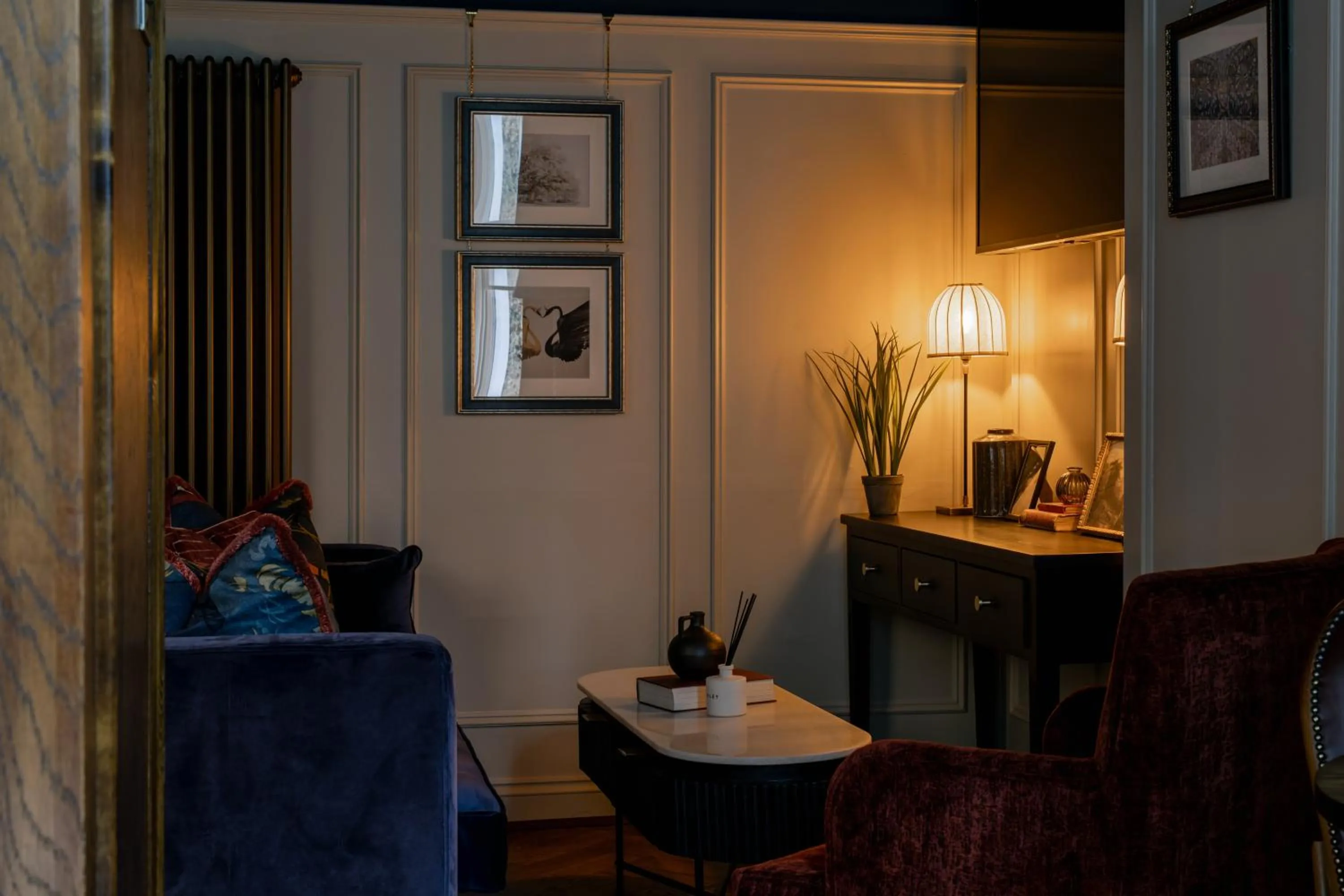 Living room in Worplesdon Place Hotel