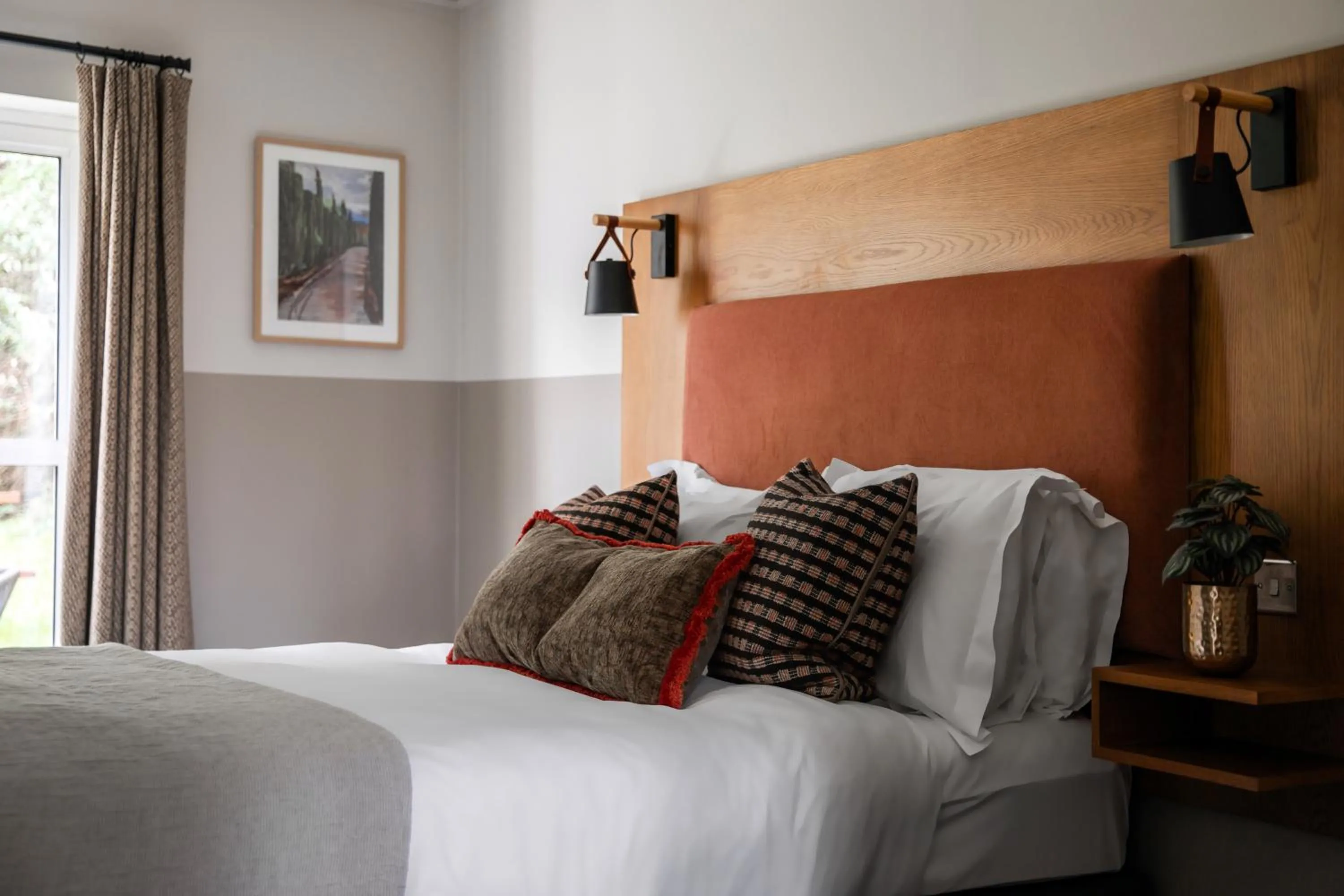 Bedroom, Bed in Worplesdon Place Hotel