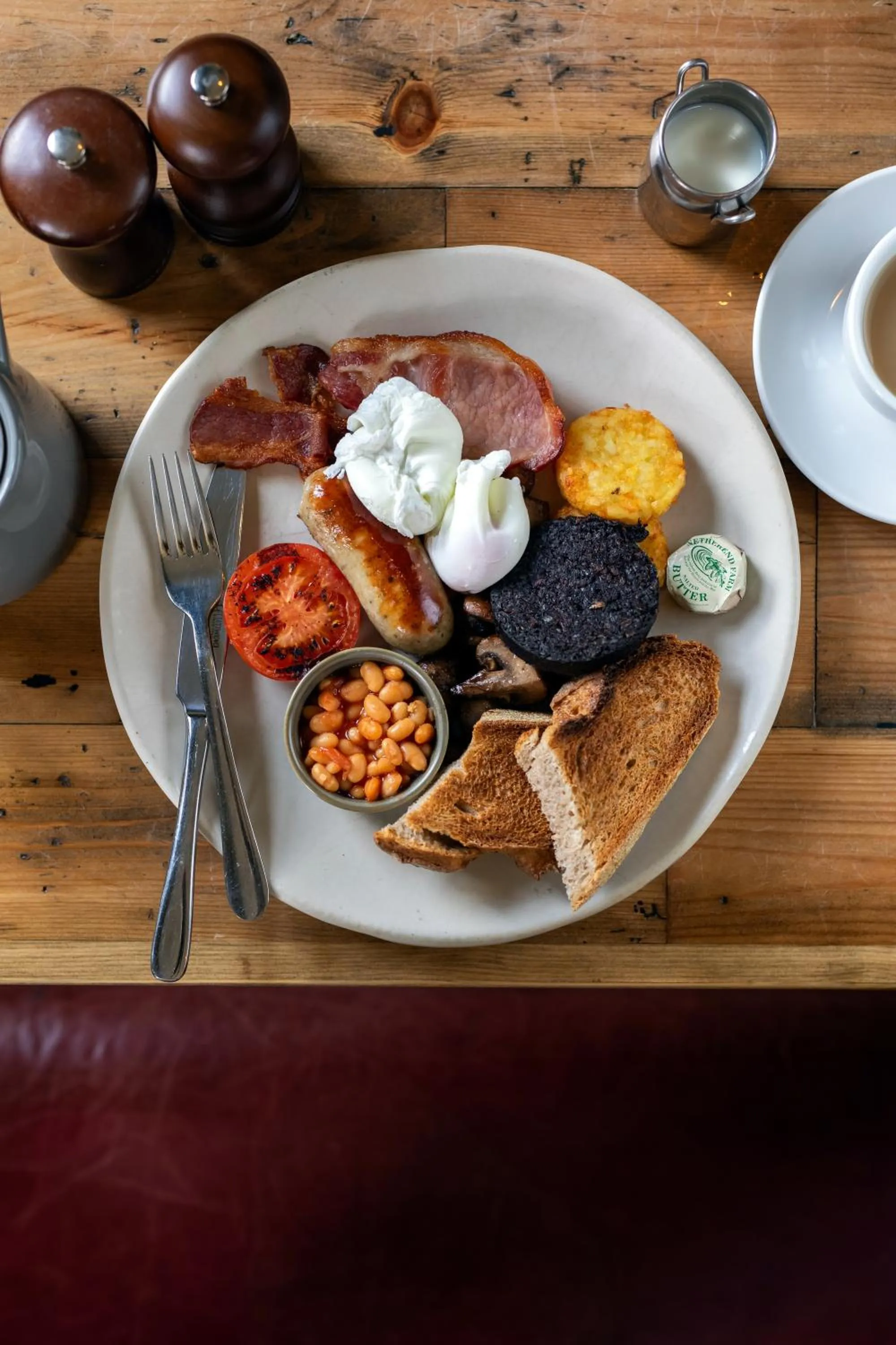English/Irish breakfast in Worplesdon Place Hotel