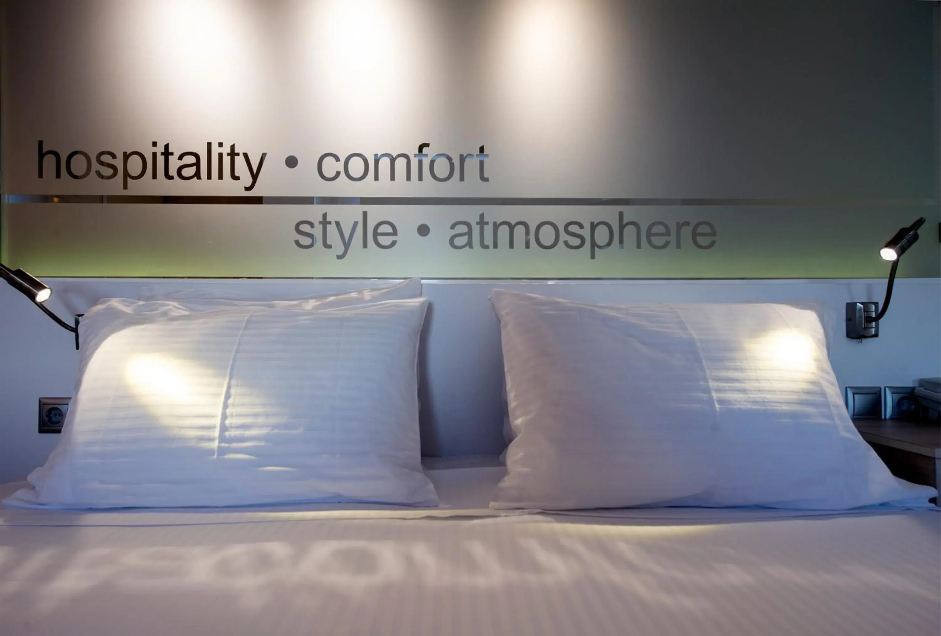 Decorative detail, Bed in Kanale's Rooms & Suites Decorative detail, Bed in Kanale's Rooms & Suites