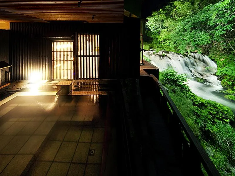 Hot Spring Bath in Shosuke-no-Yado Takinoyu