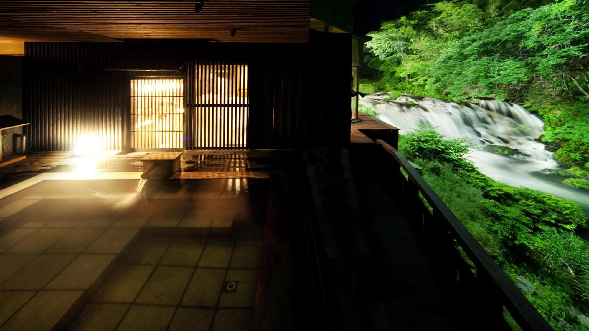 Open Air Bath in Aizu Higashiyama Onsen Shosuke no Yado Takinoyu since1880