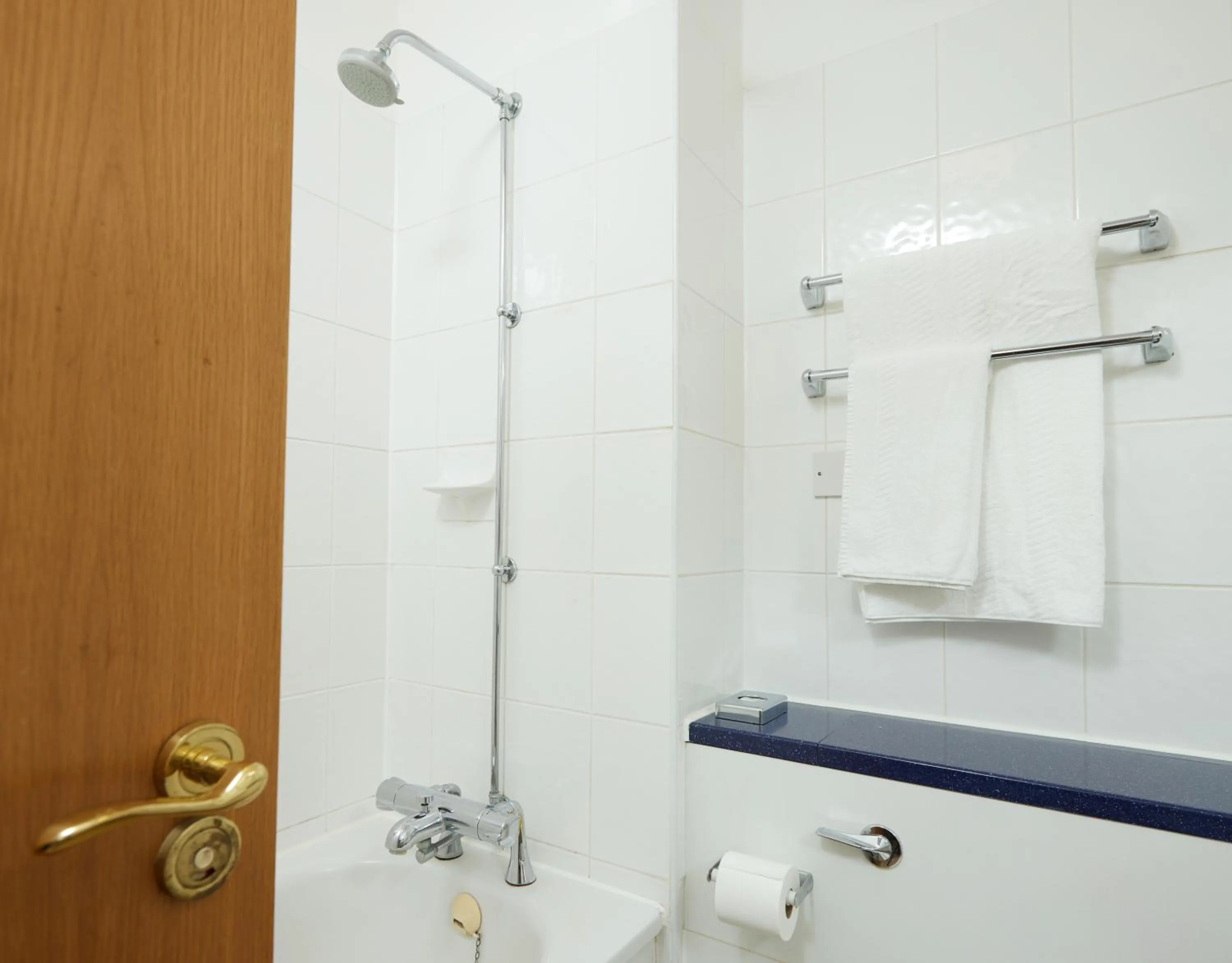 Shower in The Quays by Greene King Inns