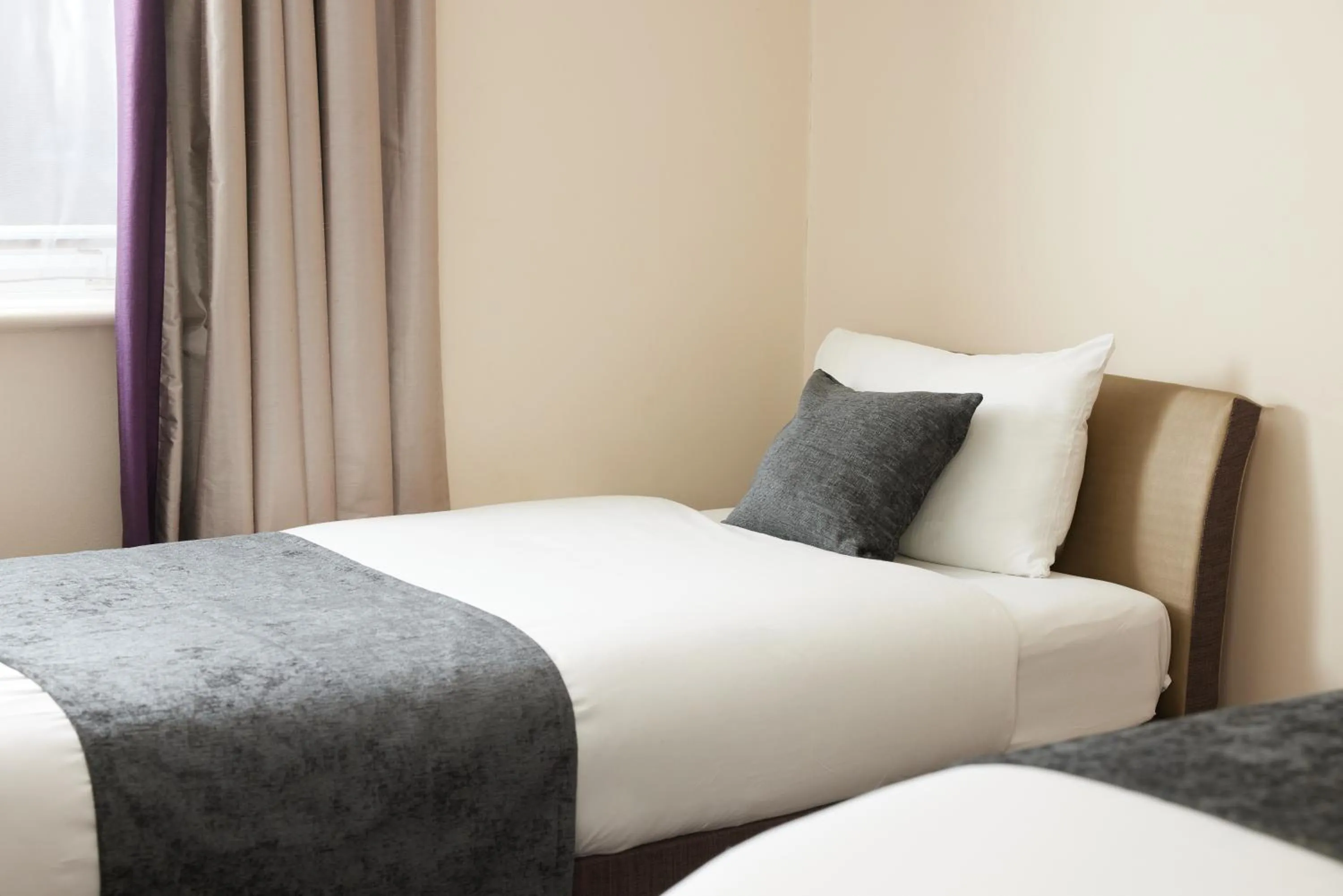 Bed in The Quays by Greene King Inns