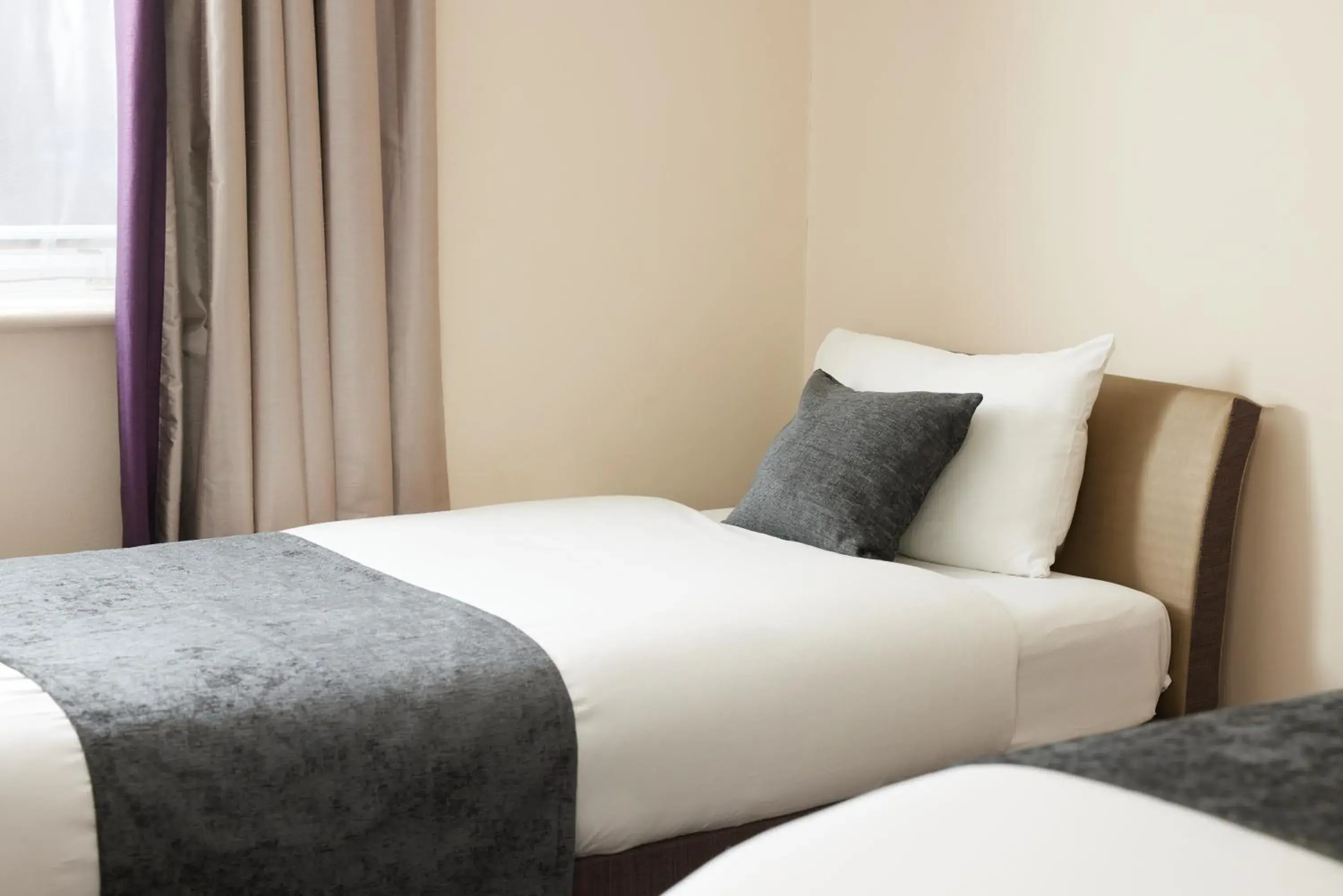 Twin Room in The Quays by Greene King Inns Twin Room in The Quays by Greene King Inns