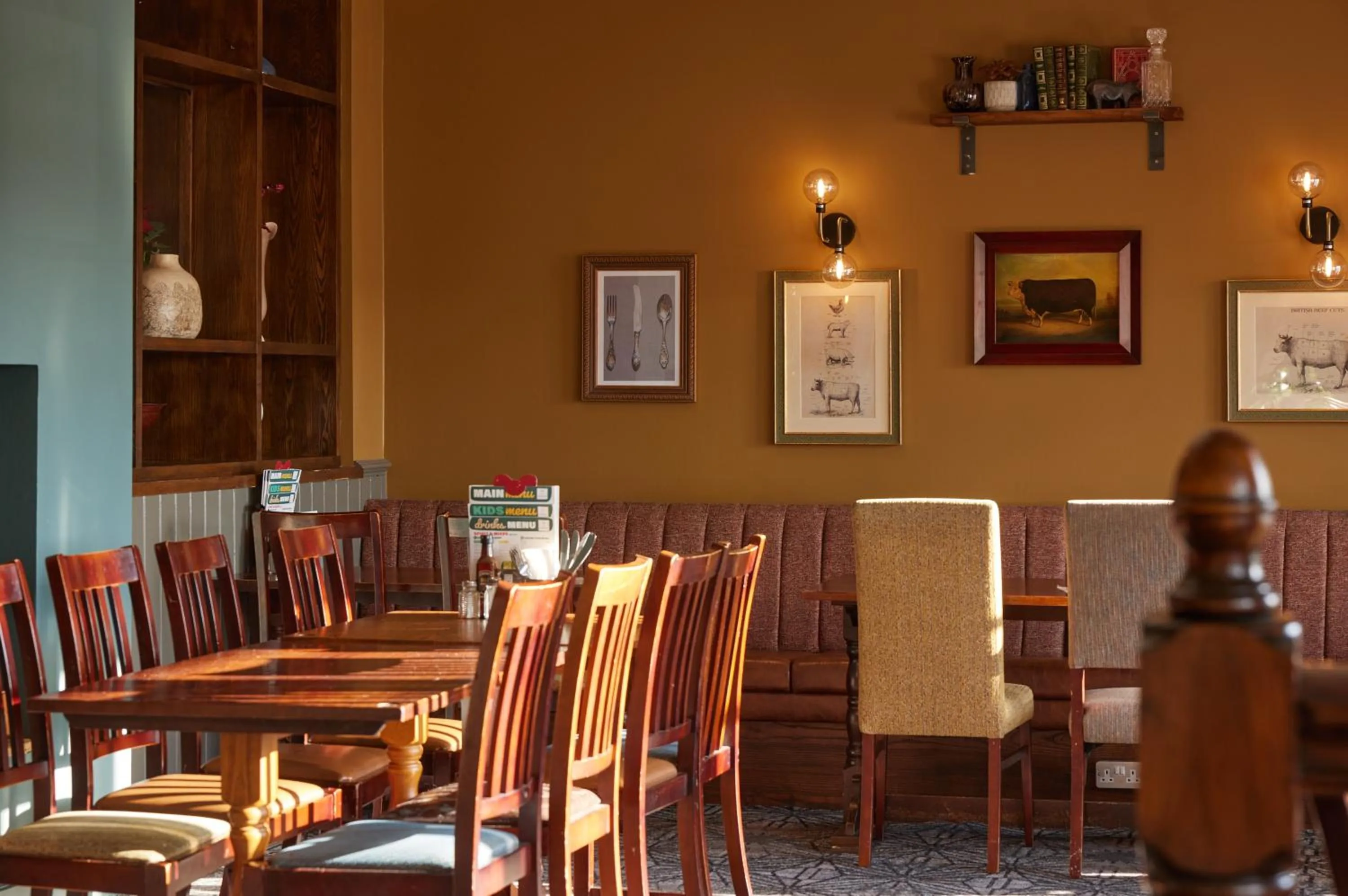 Restaurant/places to eat in The Quays by Greene King Inns