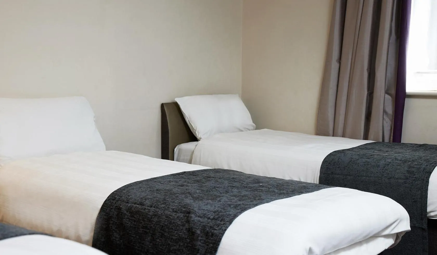 Bed in The Quays by Greene King Inns