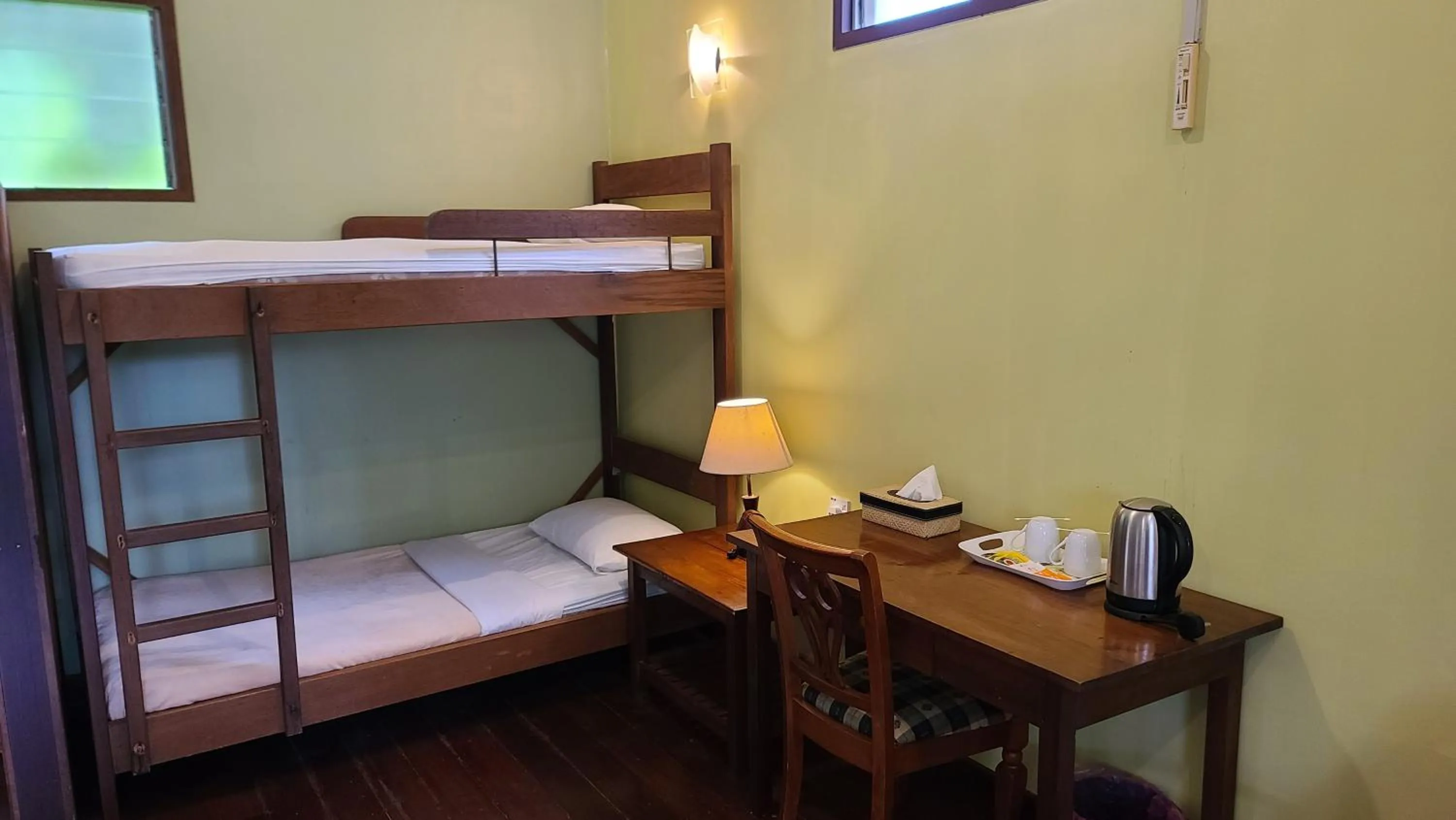Coffee/tea facilities, Bed in Sepilok B&B