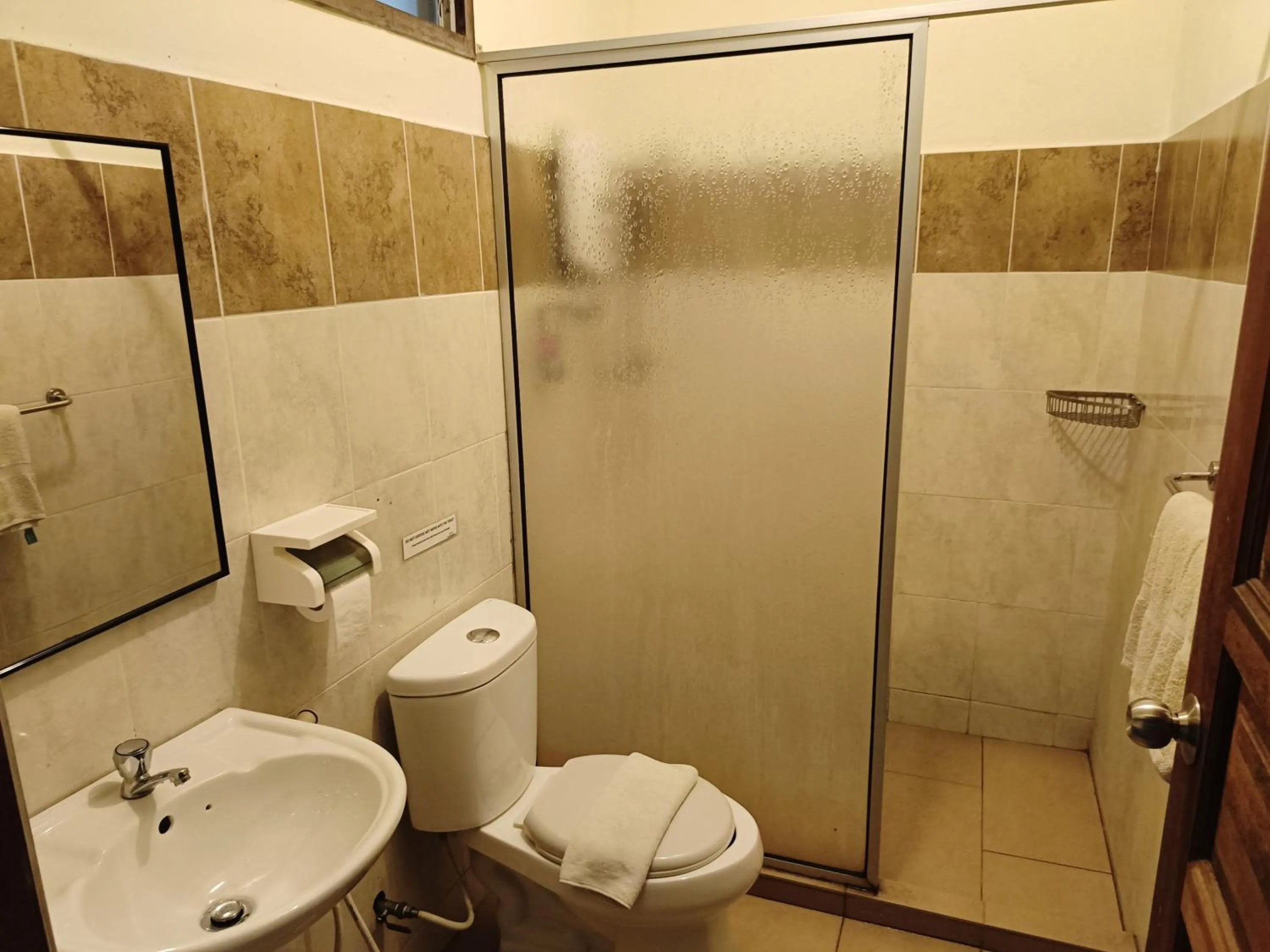 Bathroom in Sepilok B&B