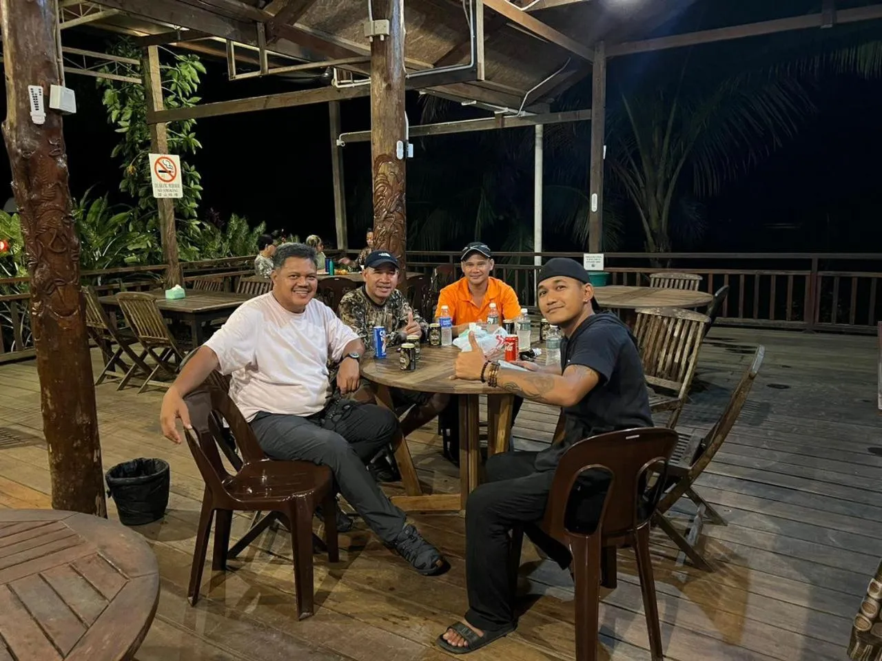 Restaurant/places to eat in Sepilok B&B