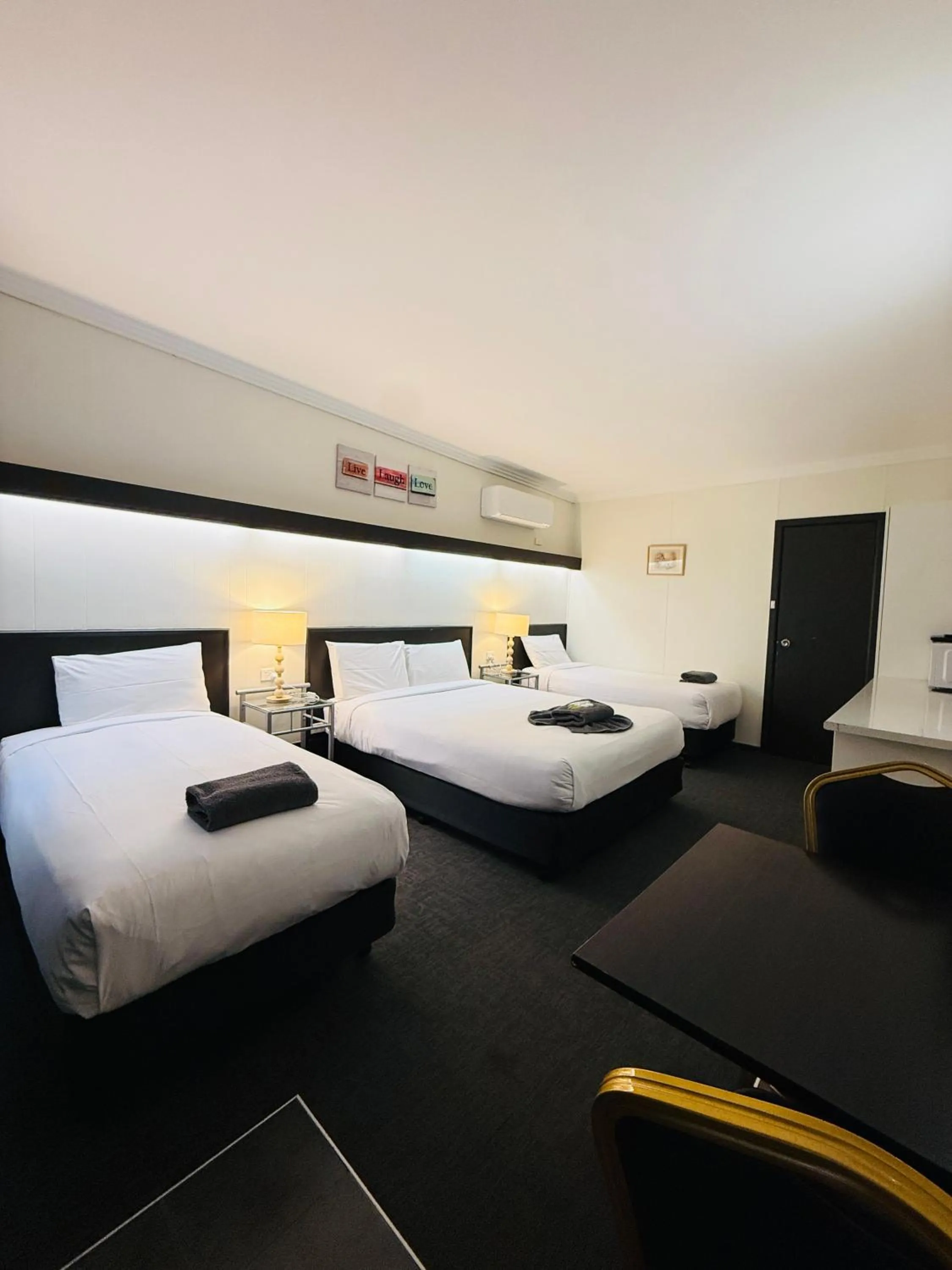 Bed in Motel St Arnaud