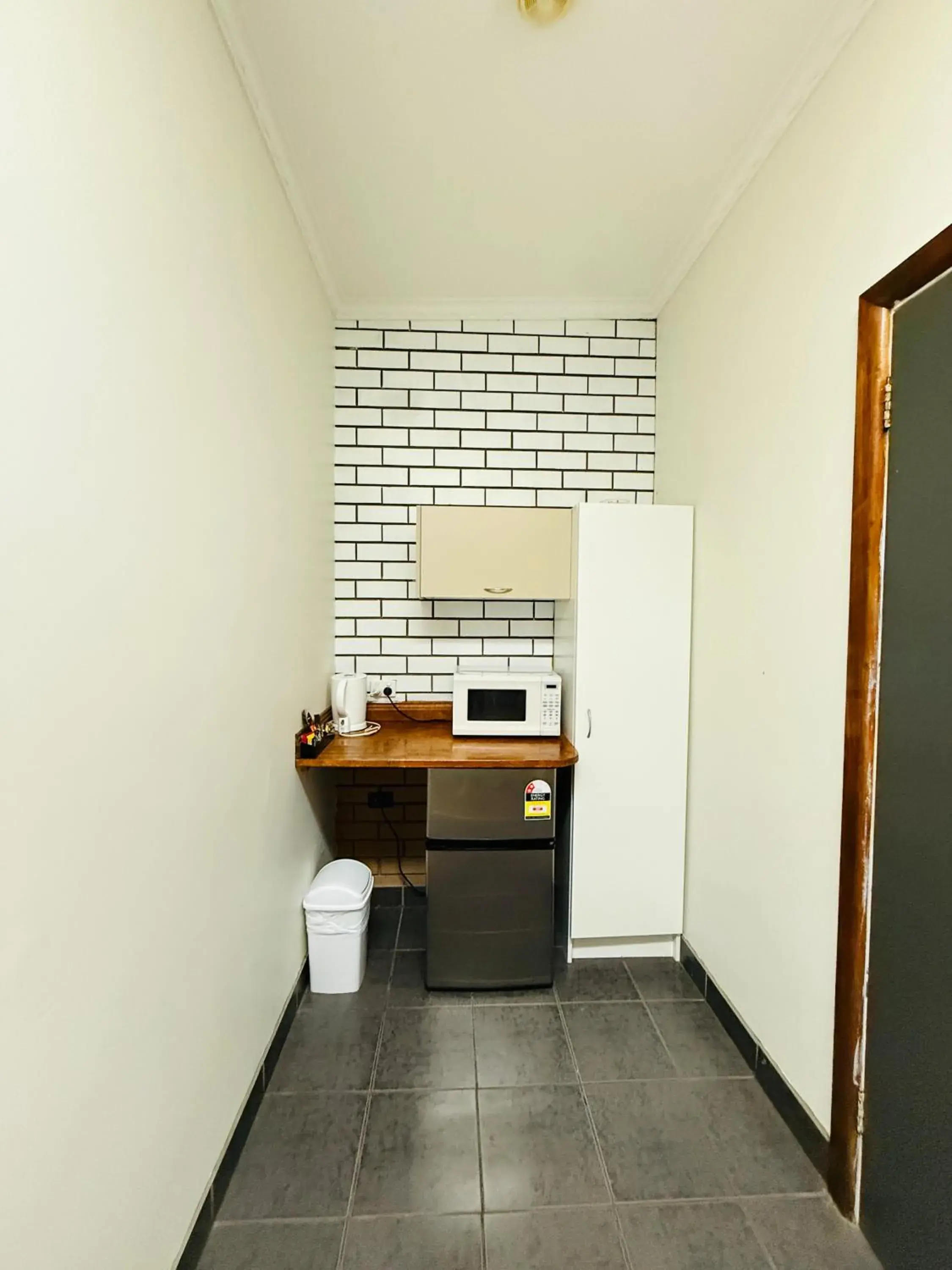 Twin Room - Disability Access in Motel St Arnaud Twin Room - Disability Access in Motel St Arnaud