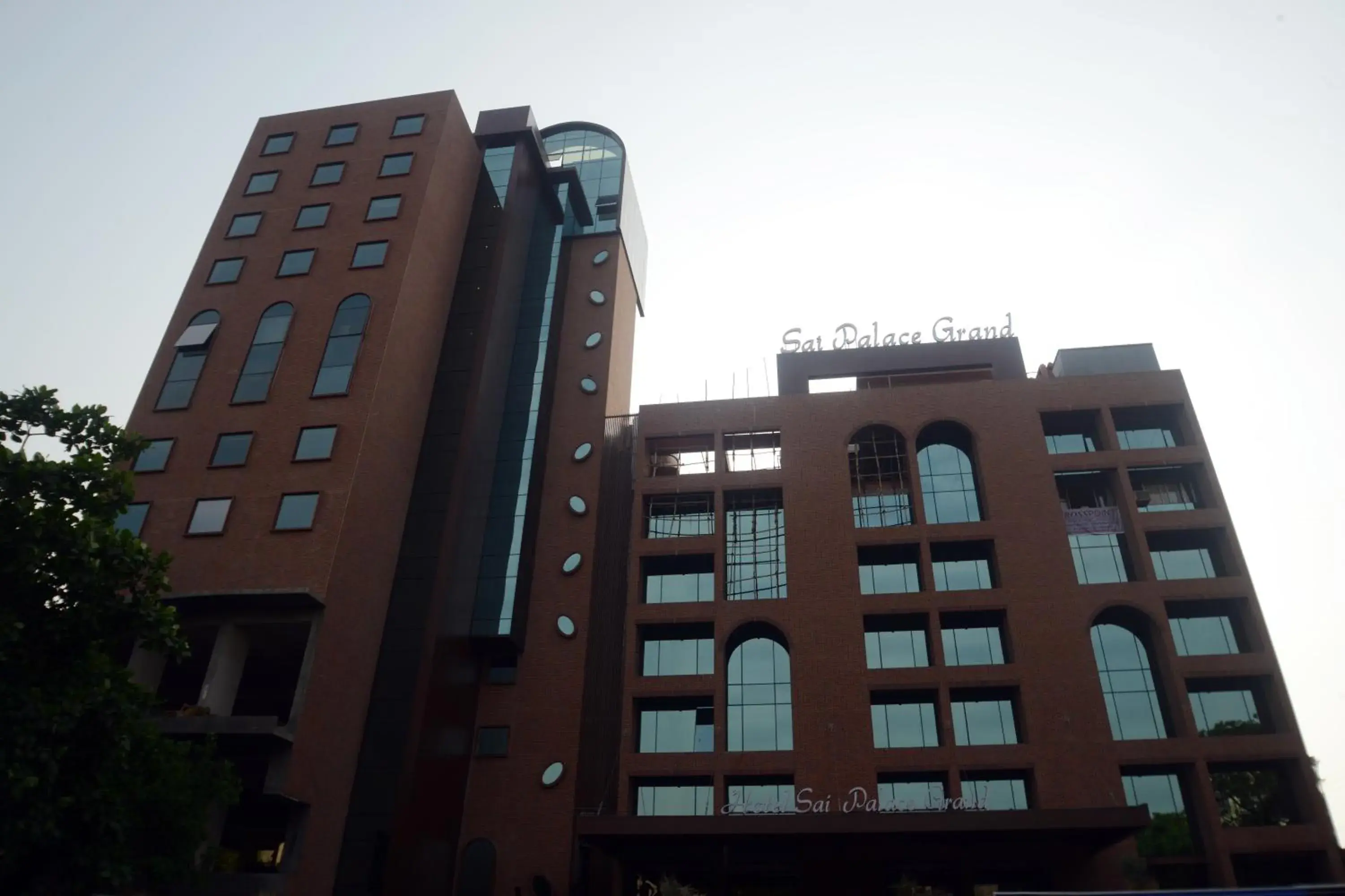 Property building in Sai Palace Grand, Malad Property building in Sai Palace Grand, Malad