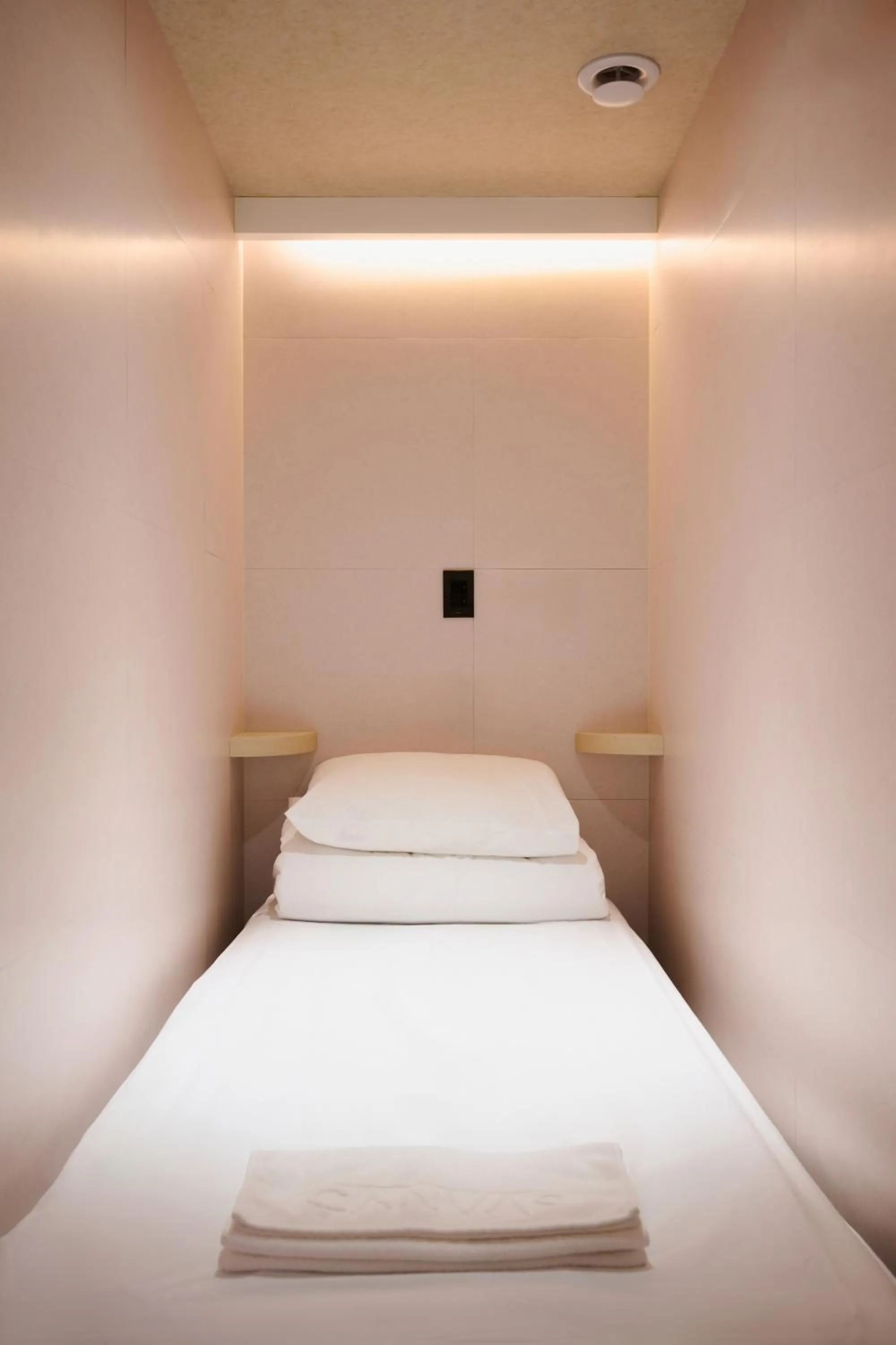 Bed in Canvas Hostel