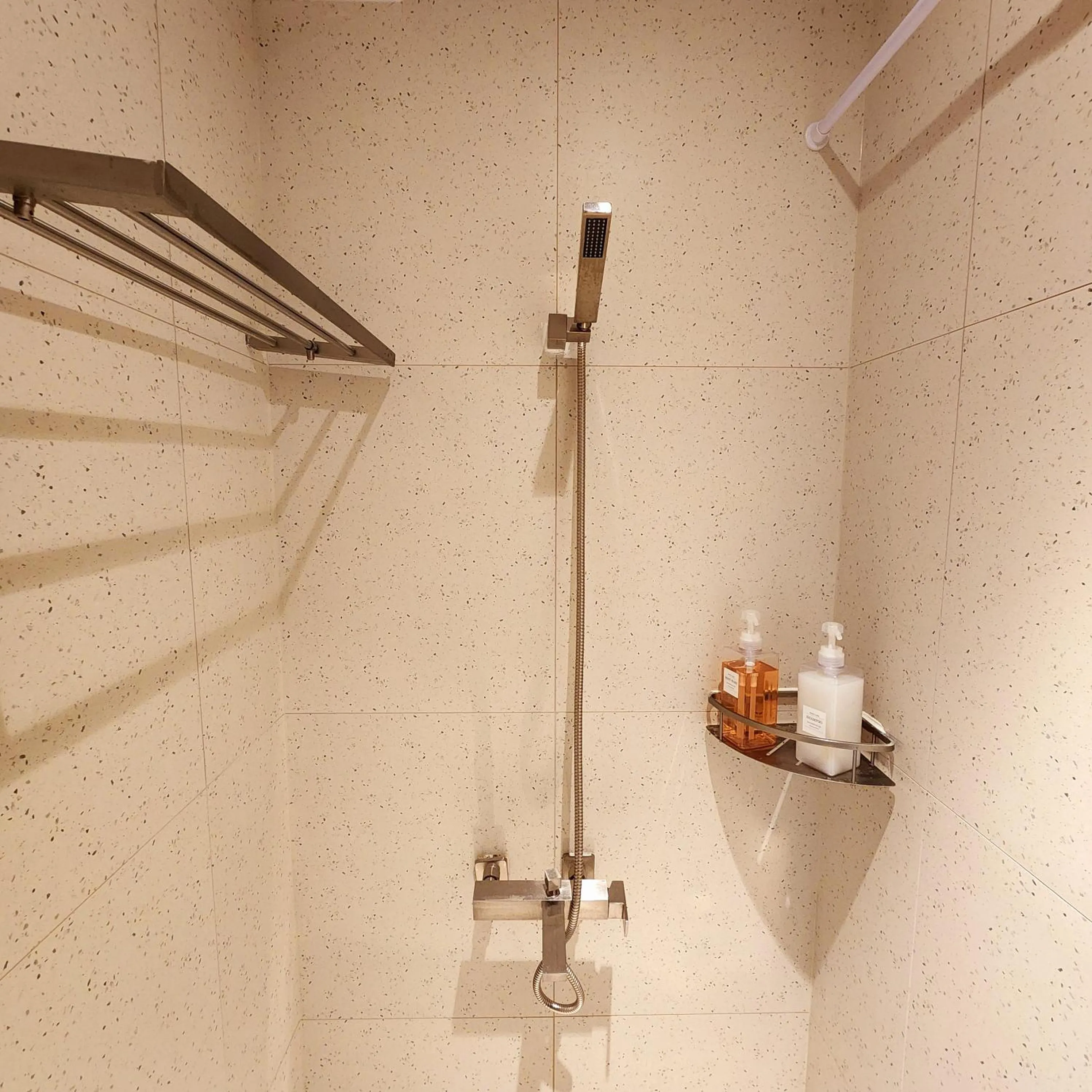 Shower in Canvas Hostel