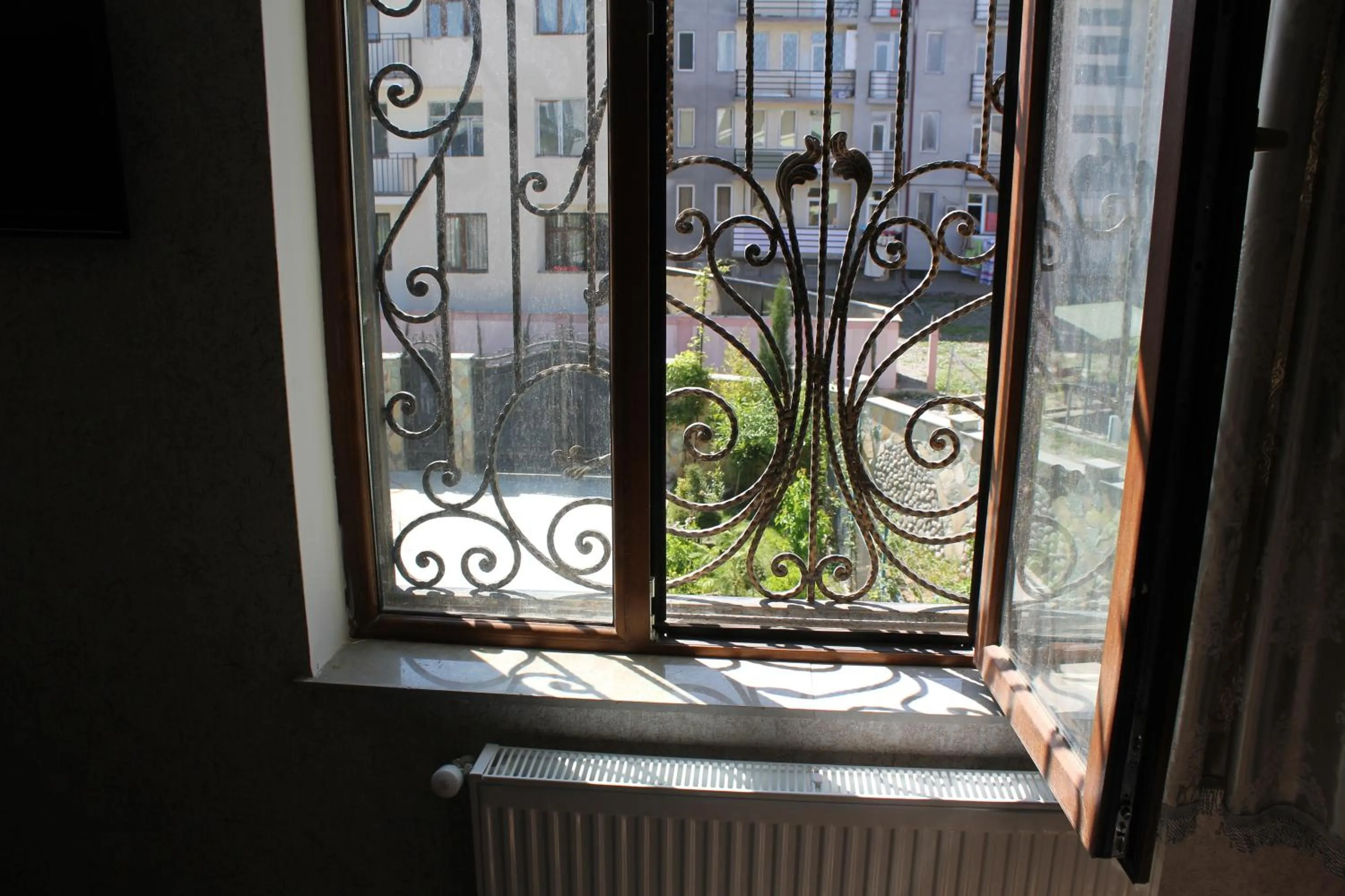 Garden view in Hotel Mimino