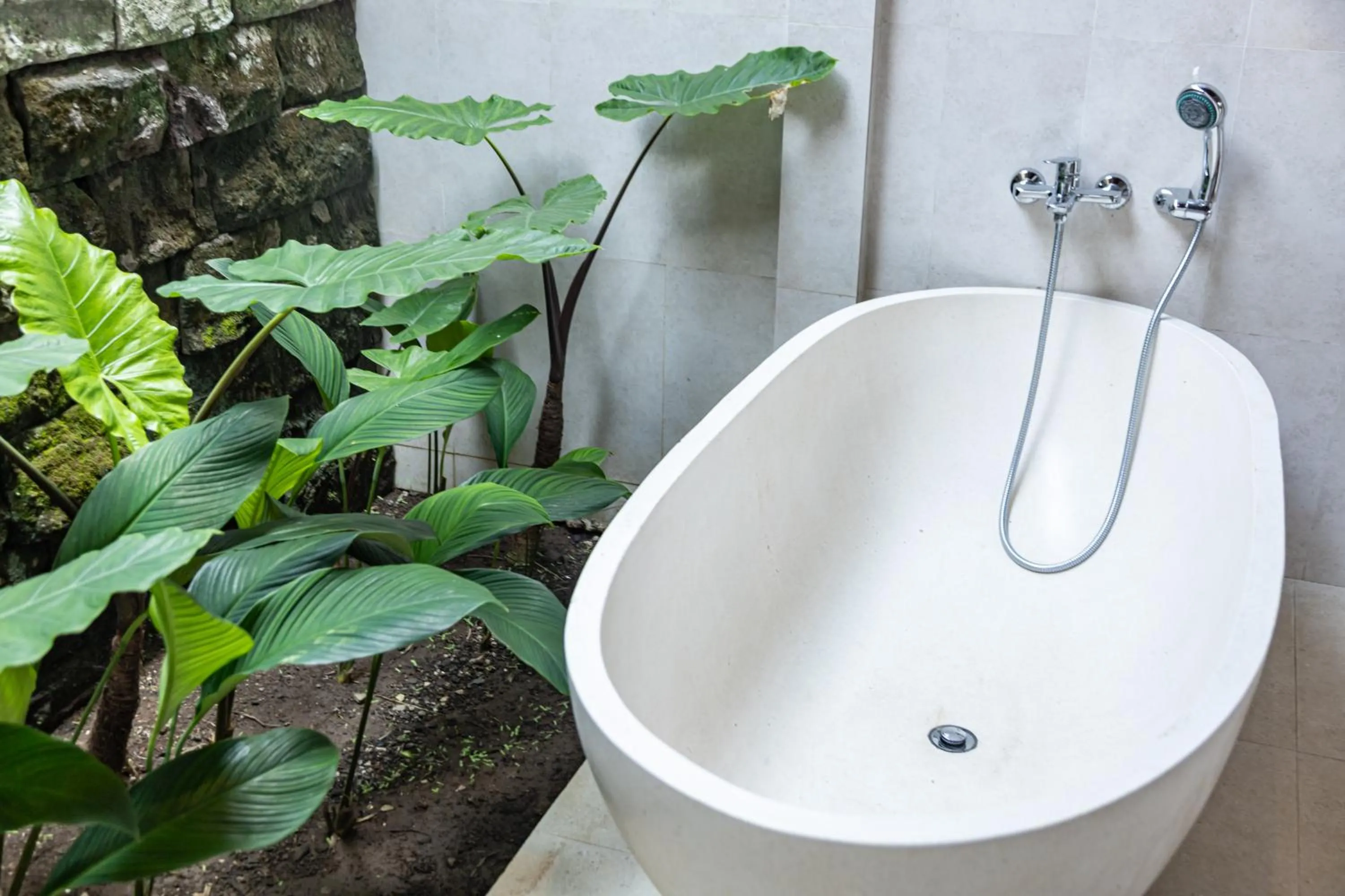 Bath in Ubud Lestari Villa