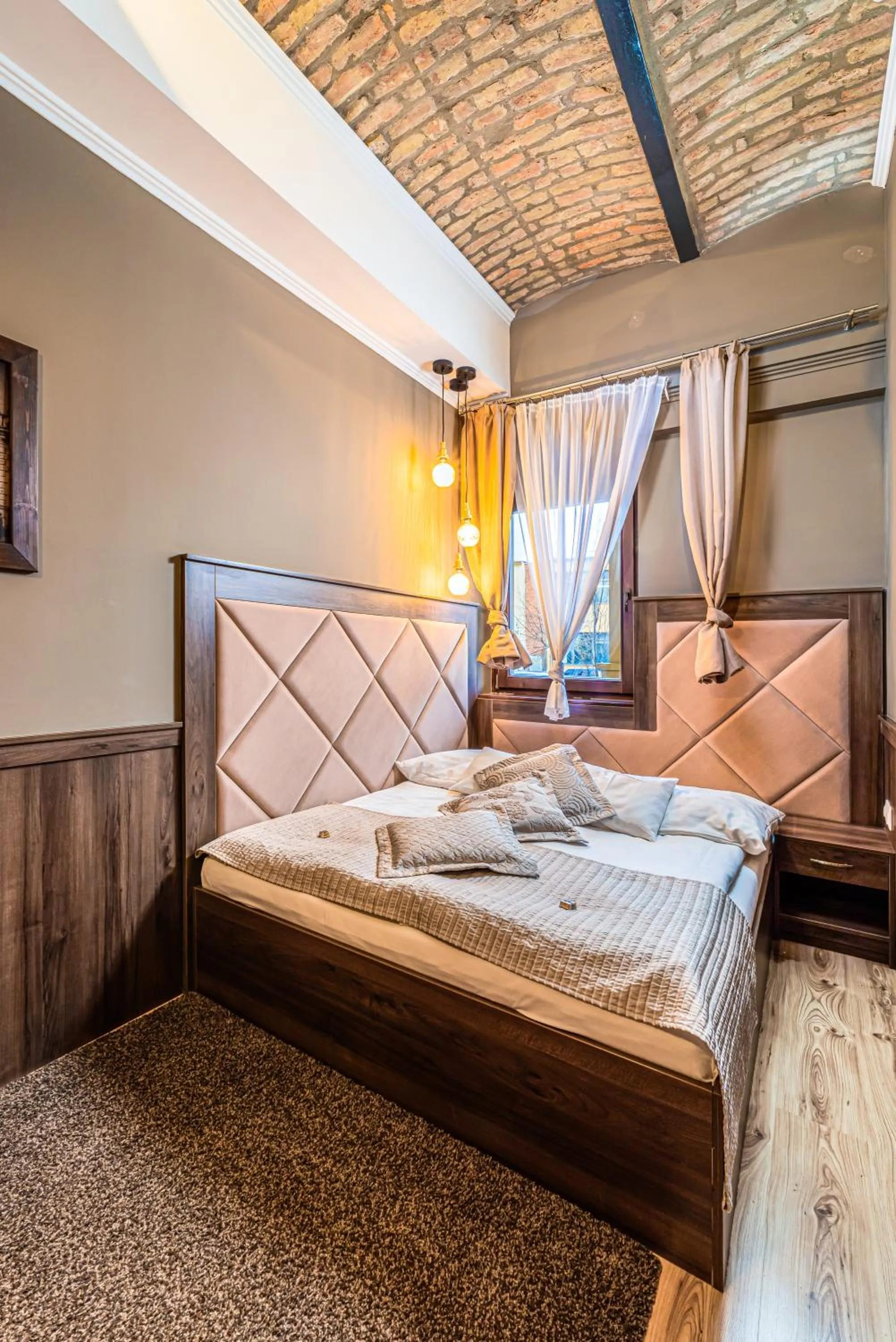 Bedroom, Bed in Komló Hotel Gyula