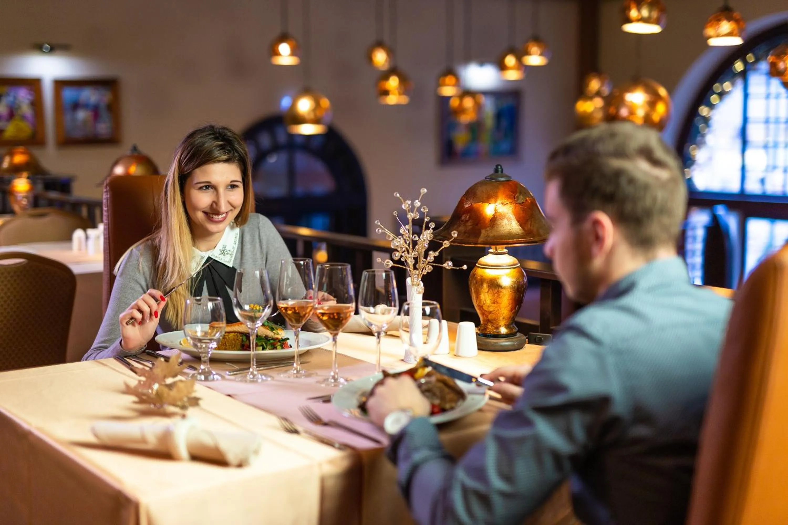 Restaurant/places to eat in Komló Hotel Gyula