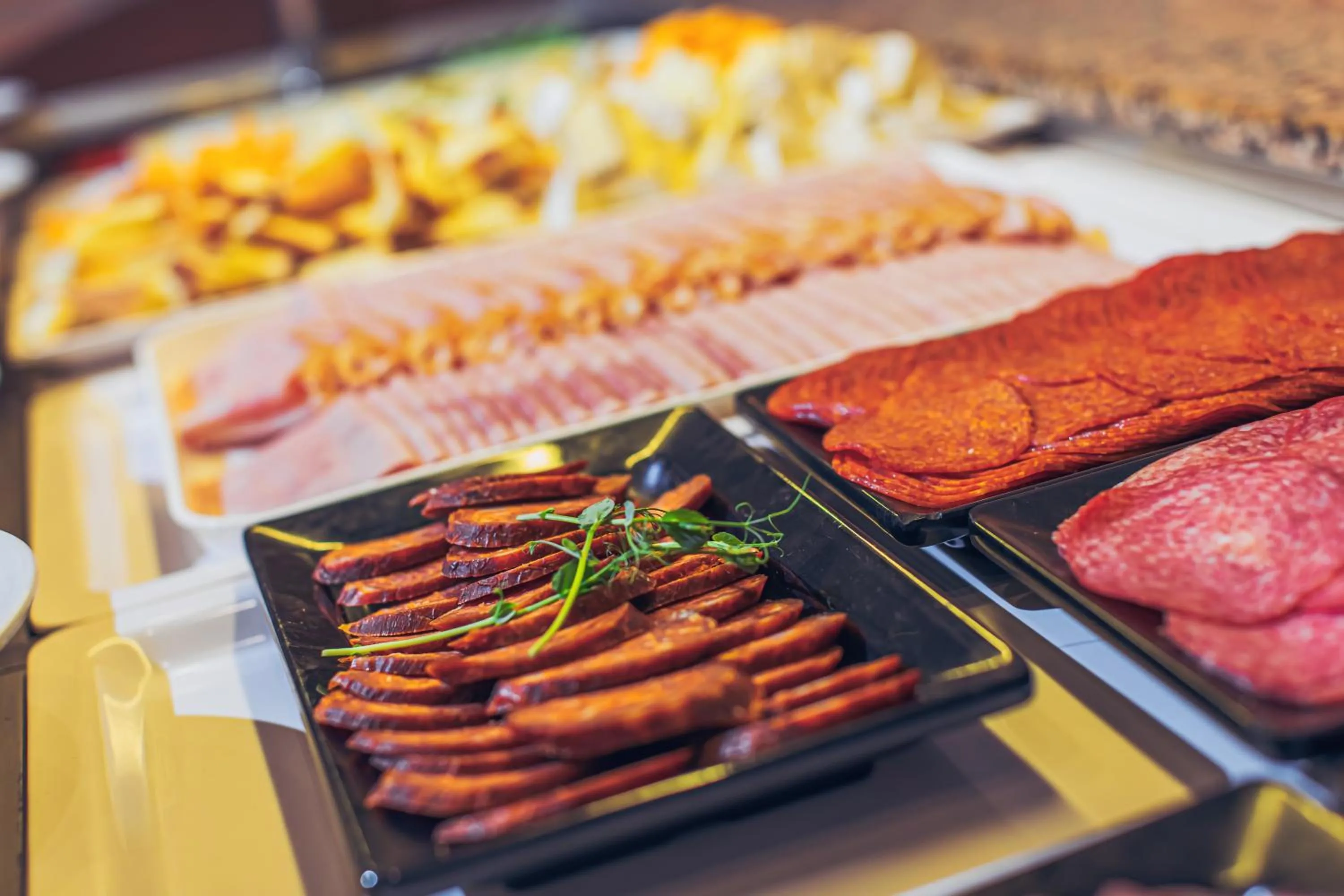 Buffet breakfast in Komló Hotel Gyula