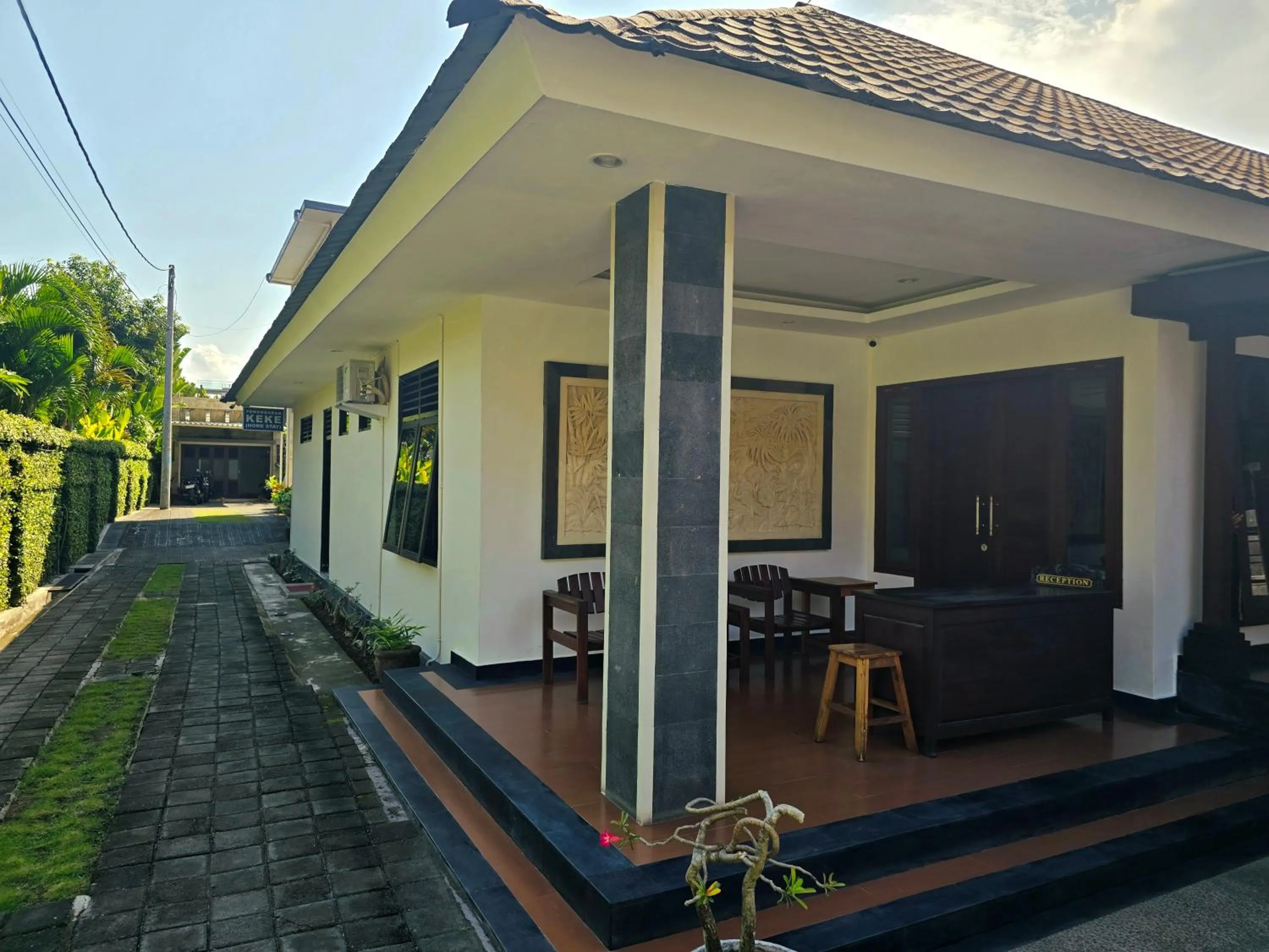 Seating area in Keke Homestay Sanur