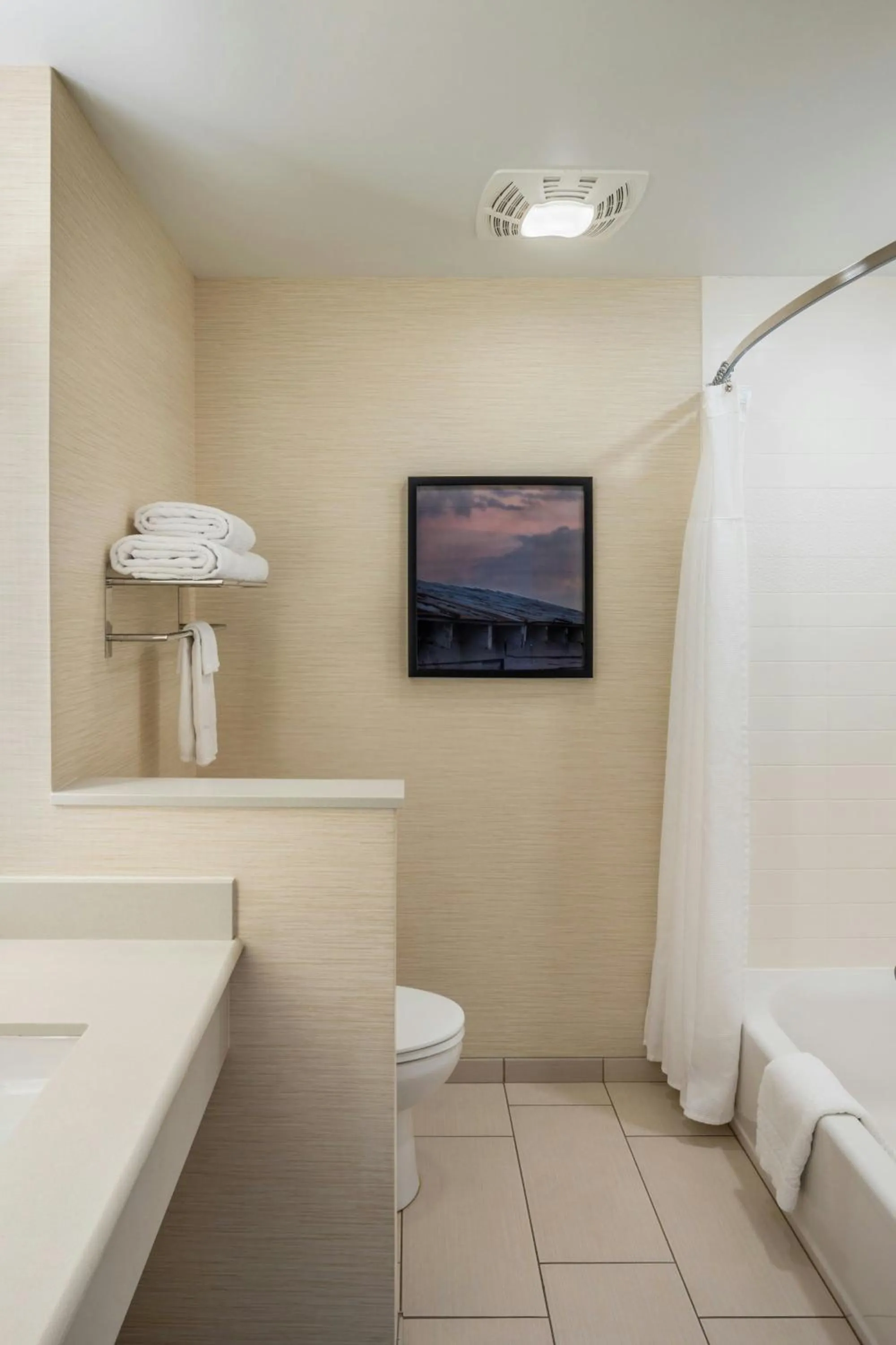 Bathroom in Fairfield Inn & Suites by Marriott Akron Stow